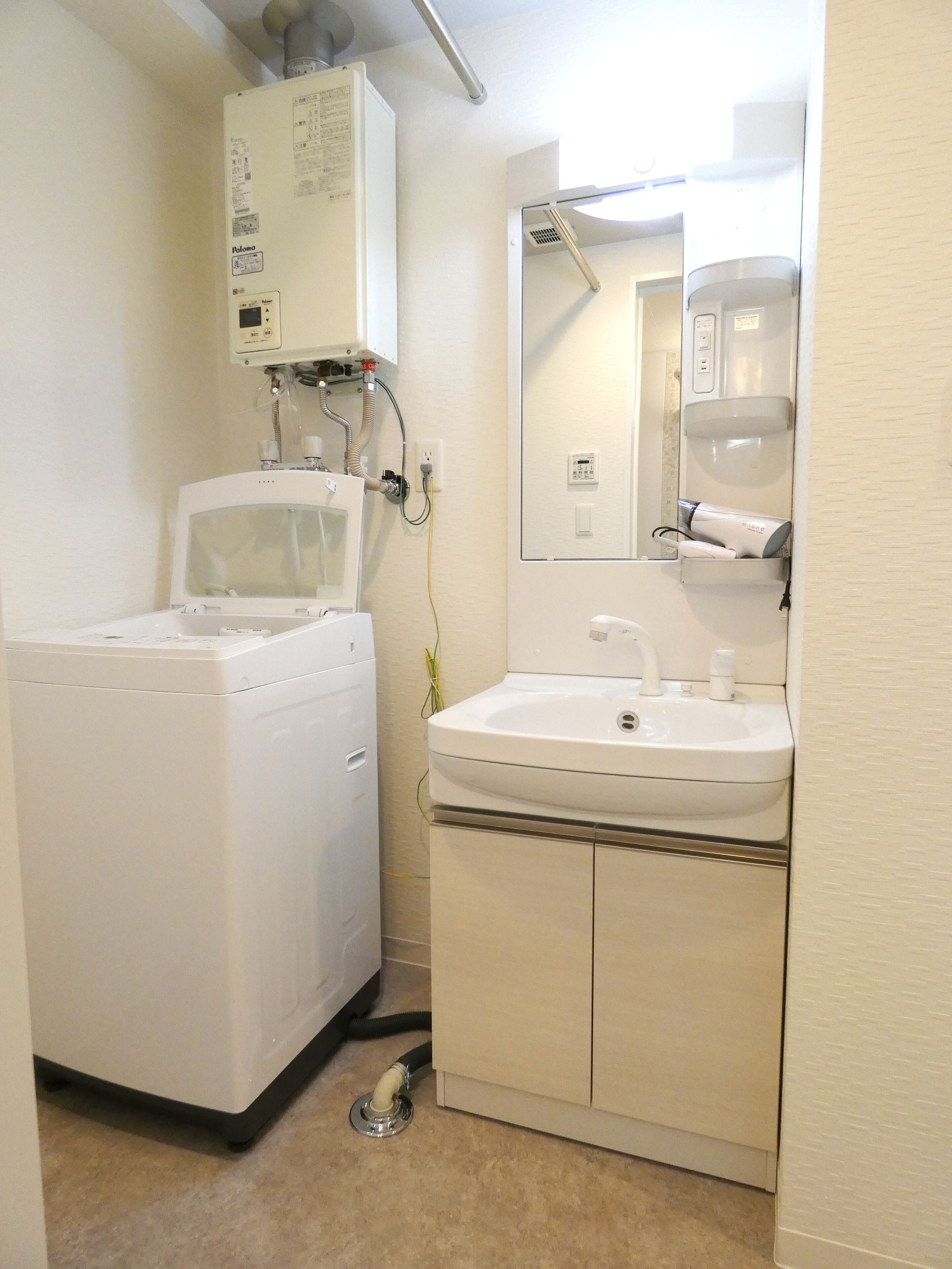 Alpha Square Minami 6 Jo