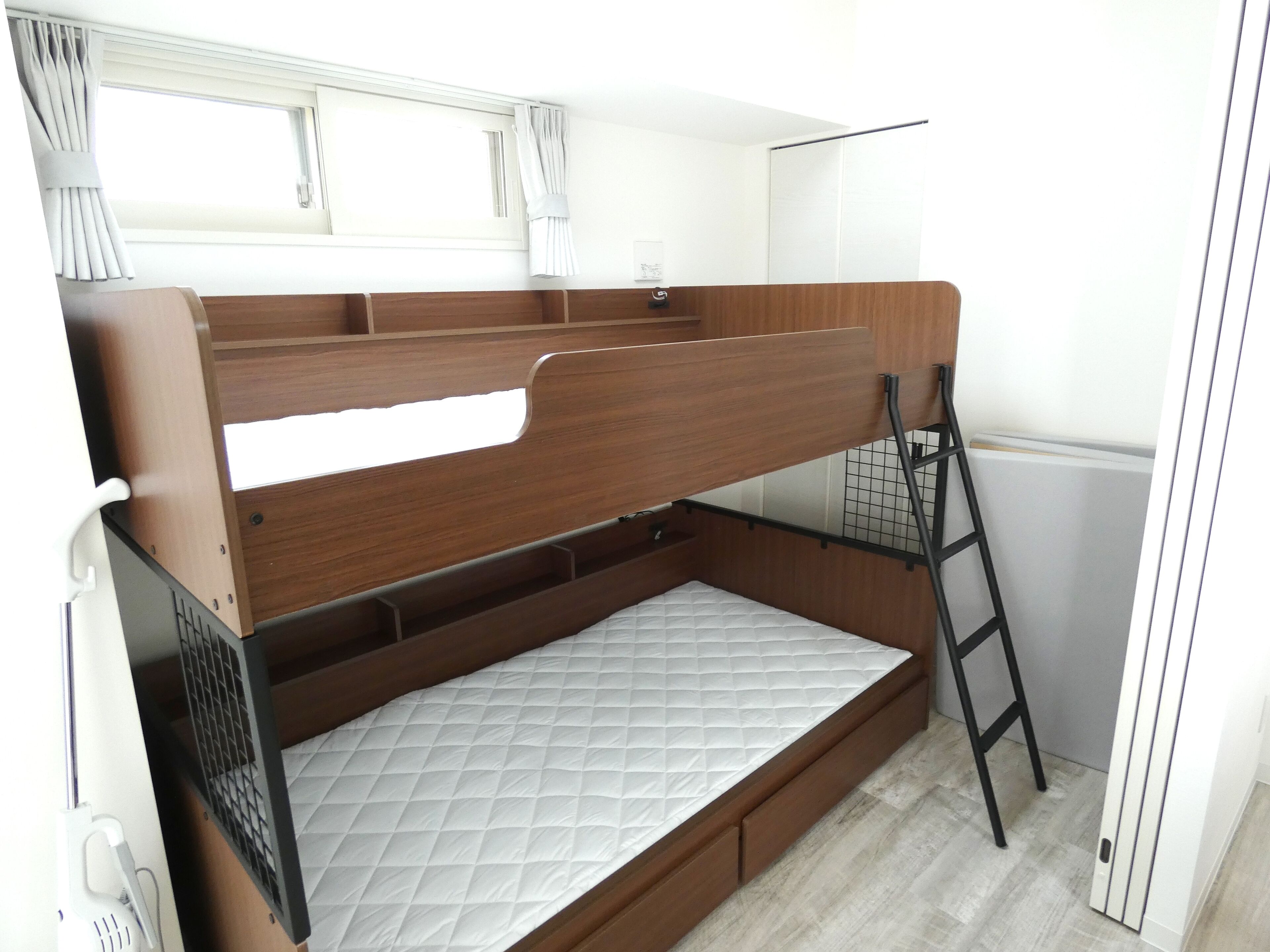 Alpha Square Minami 6 Jo