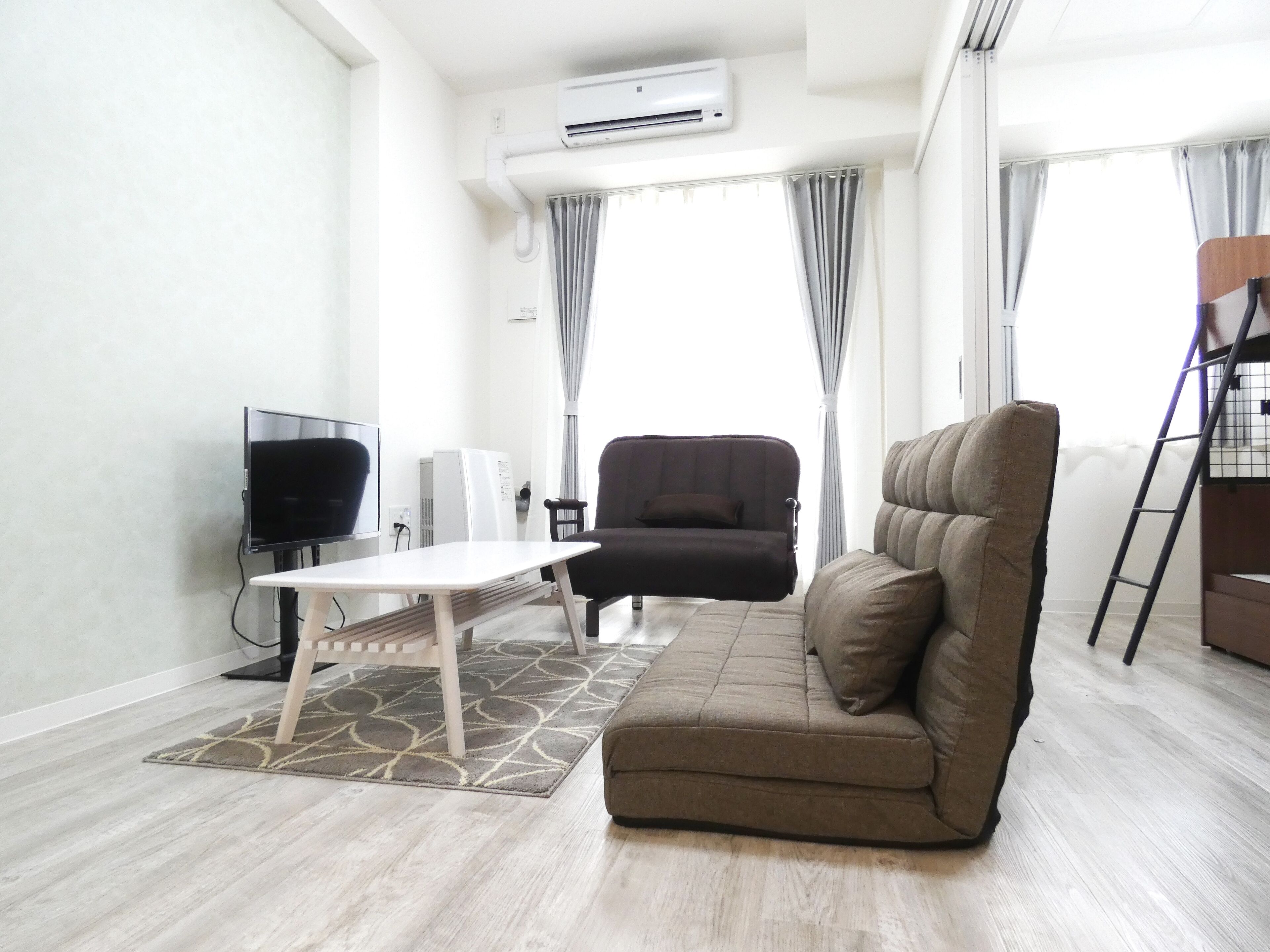 Alpha Square Minami 6 Jo