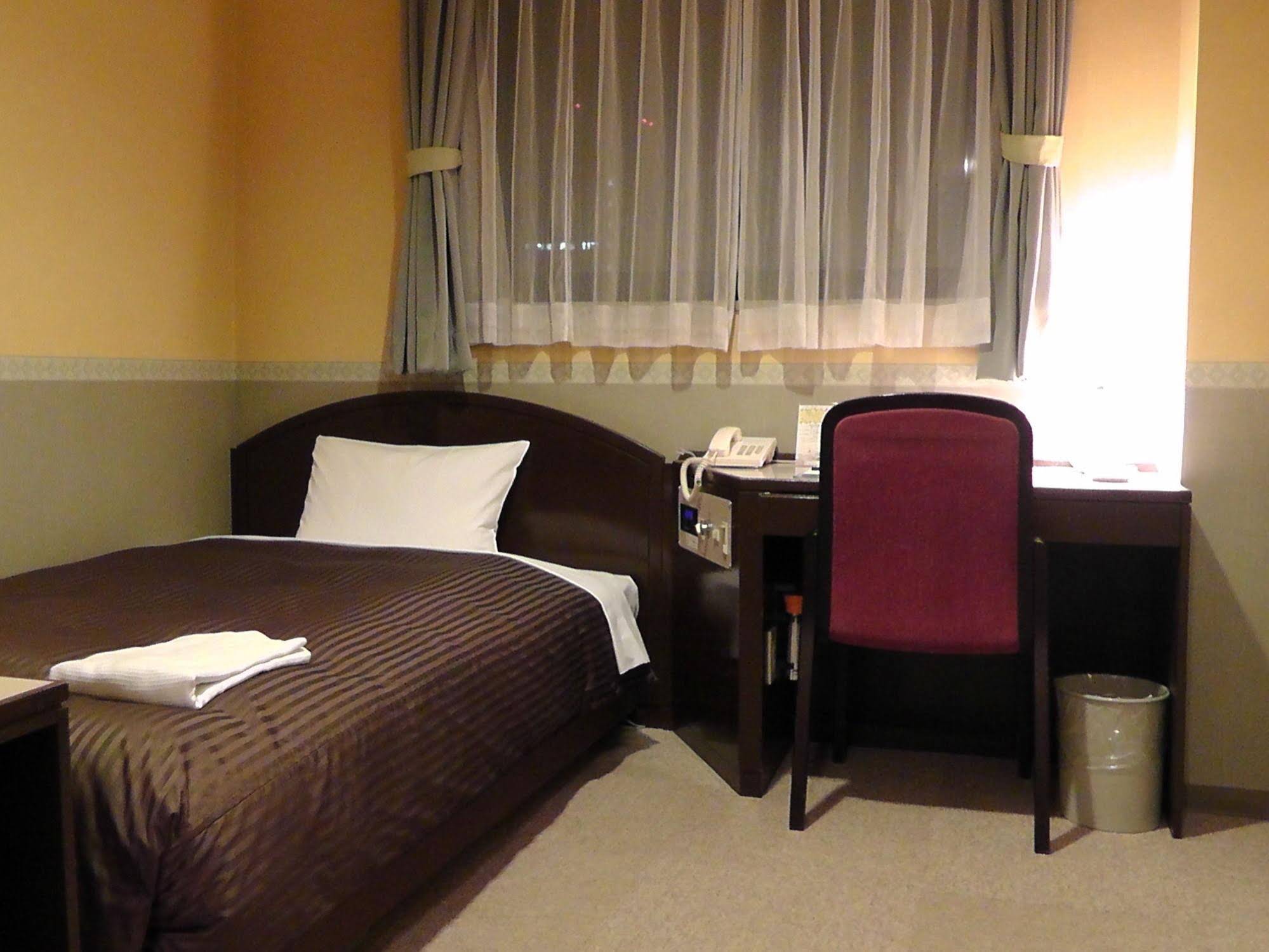 The Hamilton Sapporo