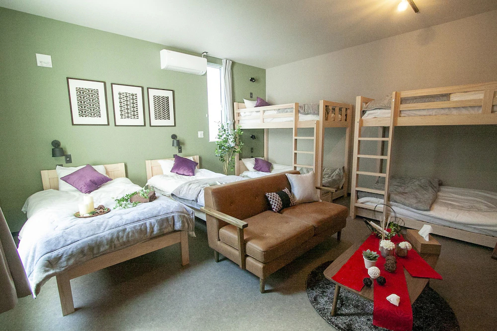 Uchi Living Stay Ekolu