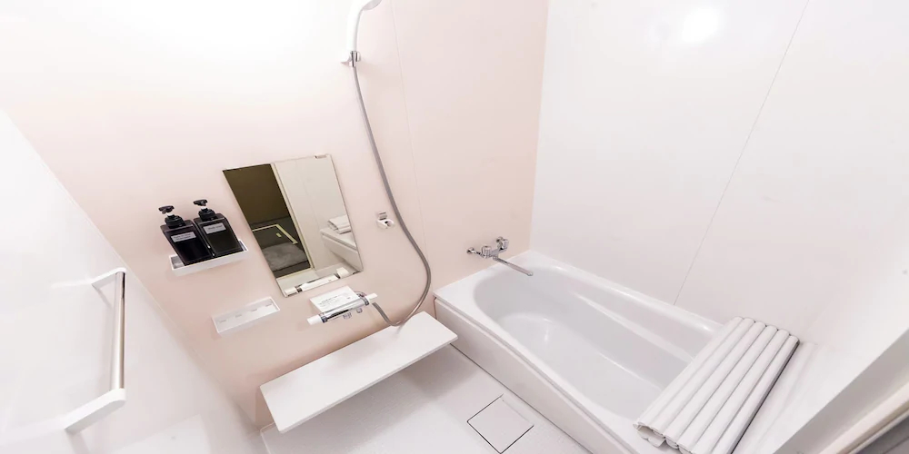 Uchi Living Stay Hachiken Station