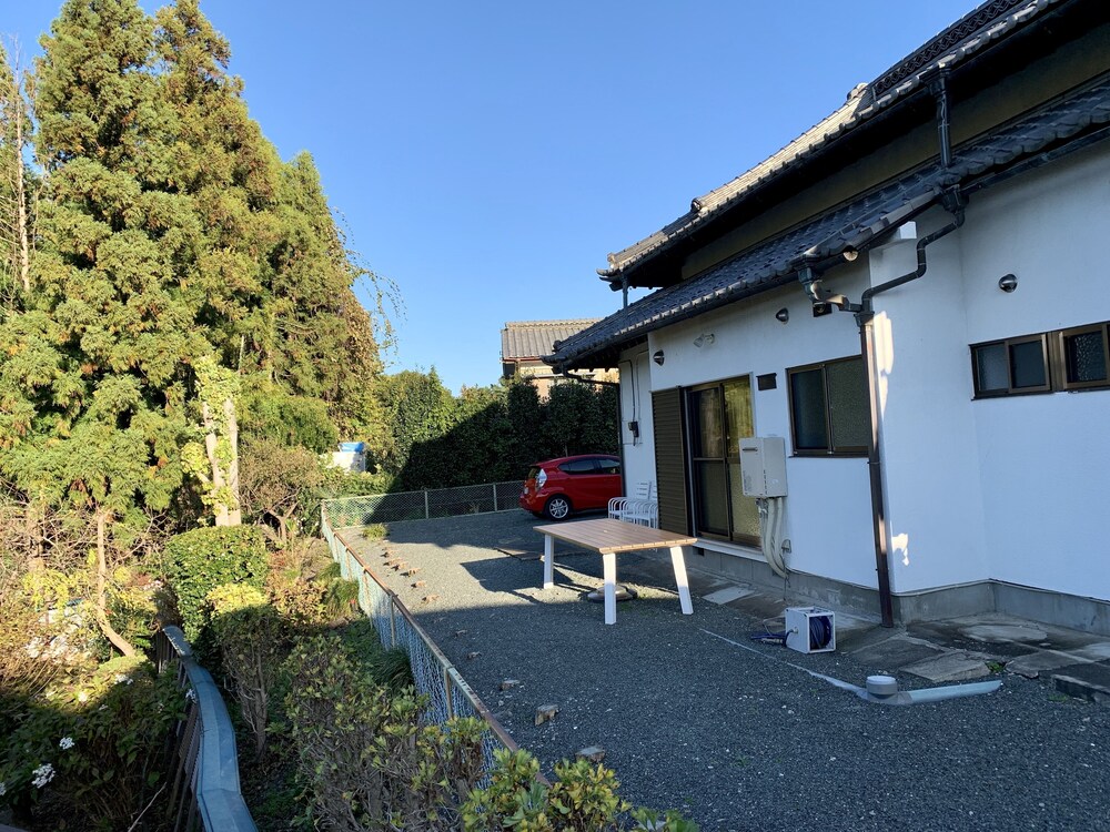 Mitsuba House