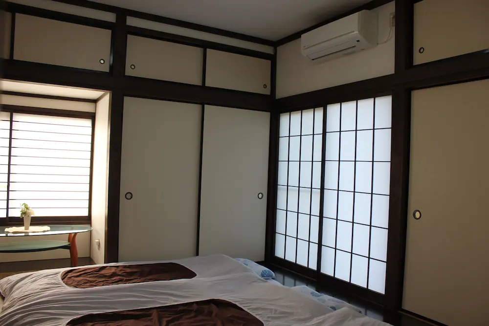 Mitsuba House