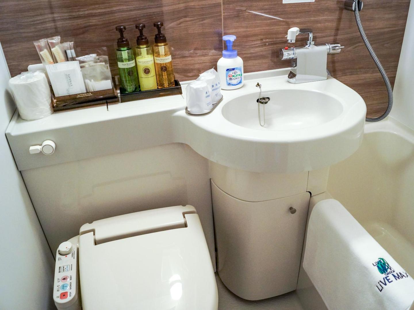Hotel LiVEMAX Saitama Asaka Ekimae