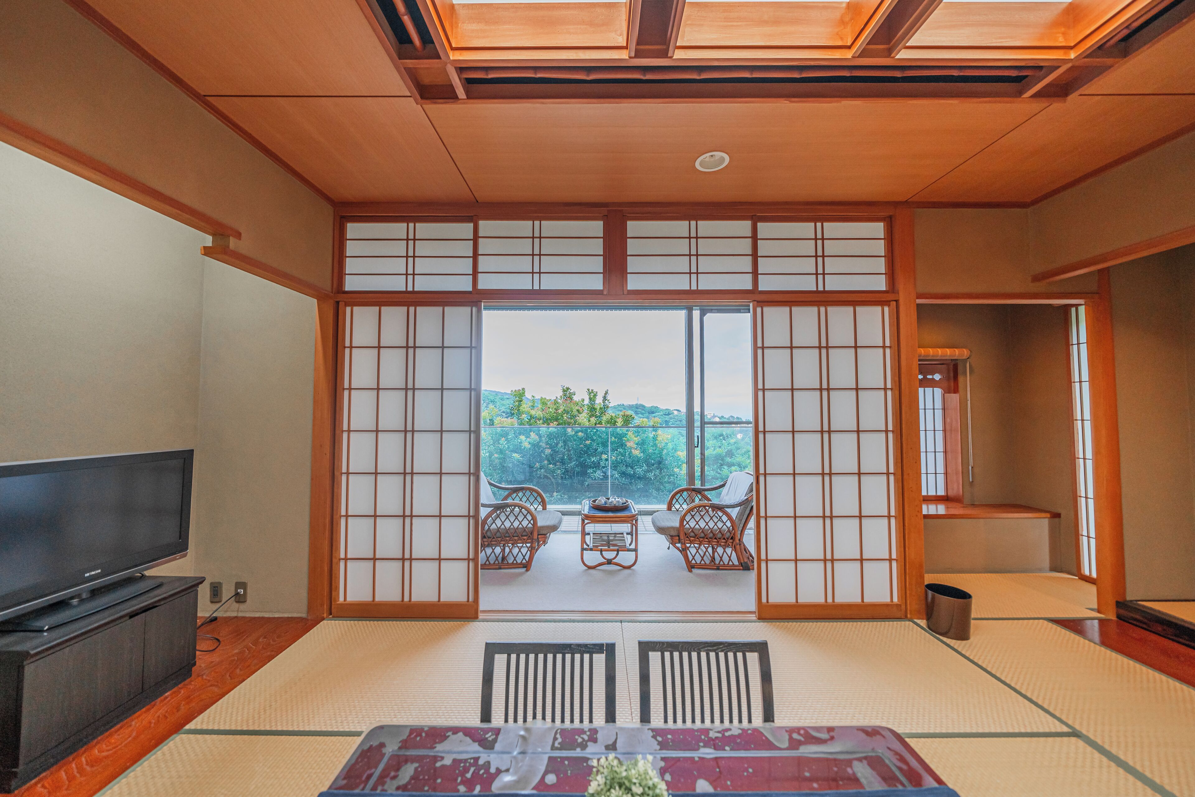 E Joy Inn Atami