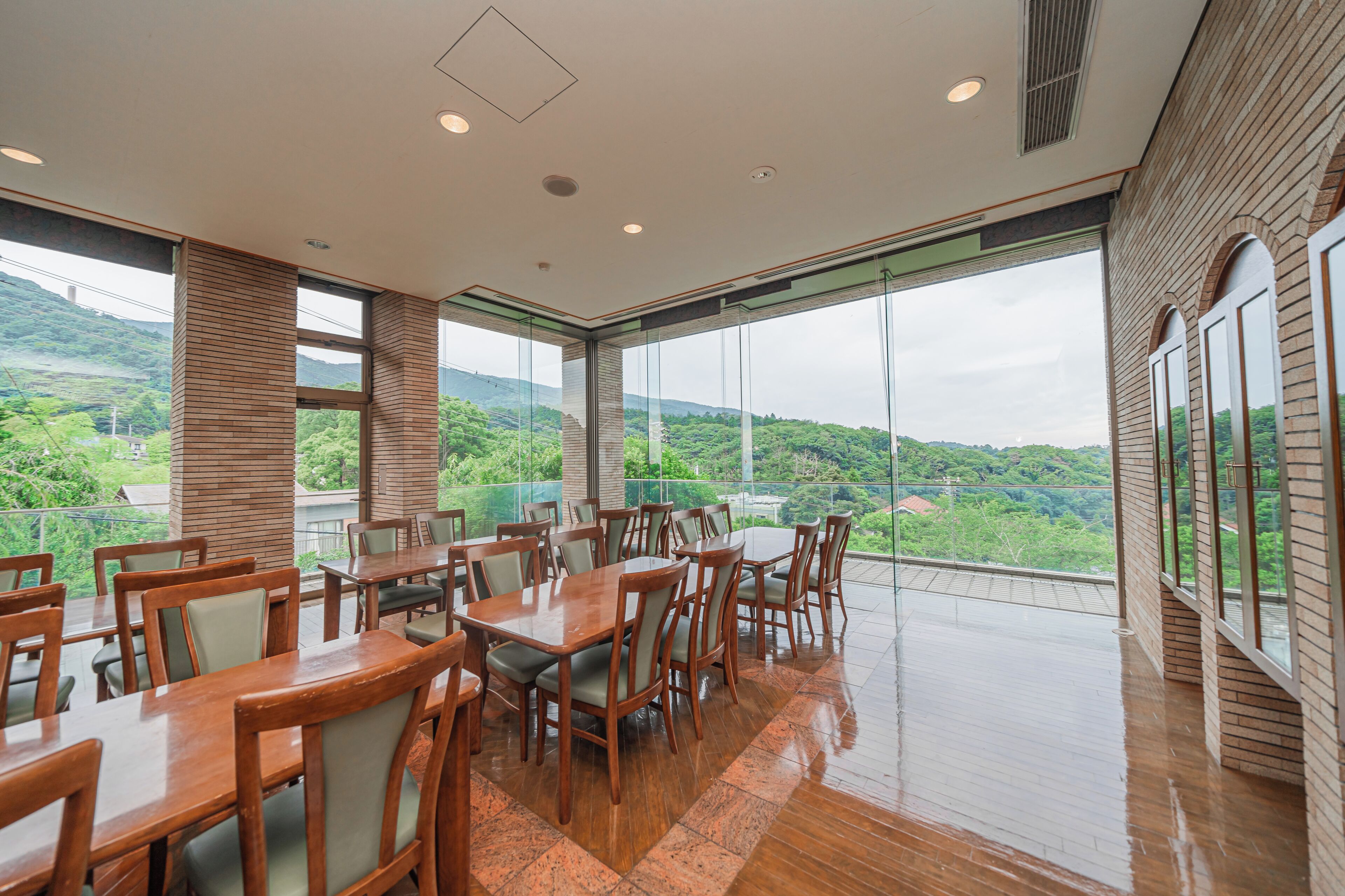 E Joy Inn Atami