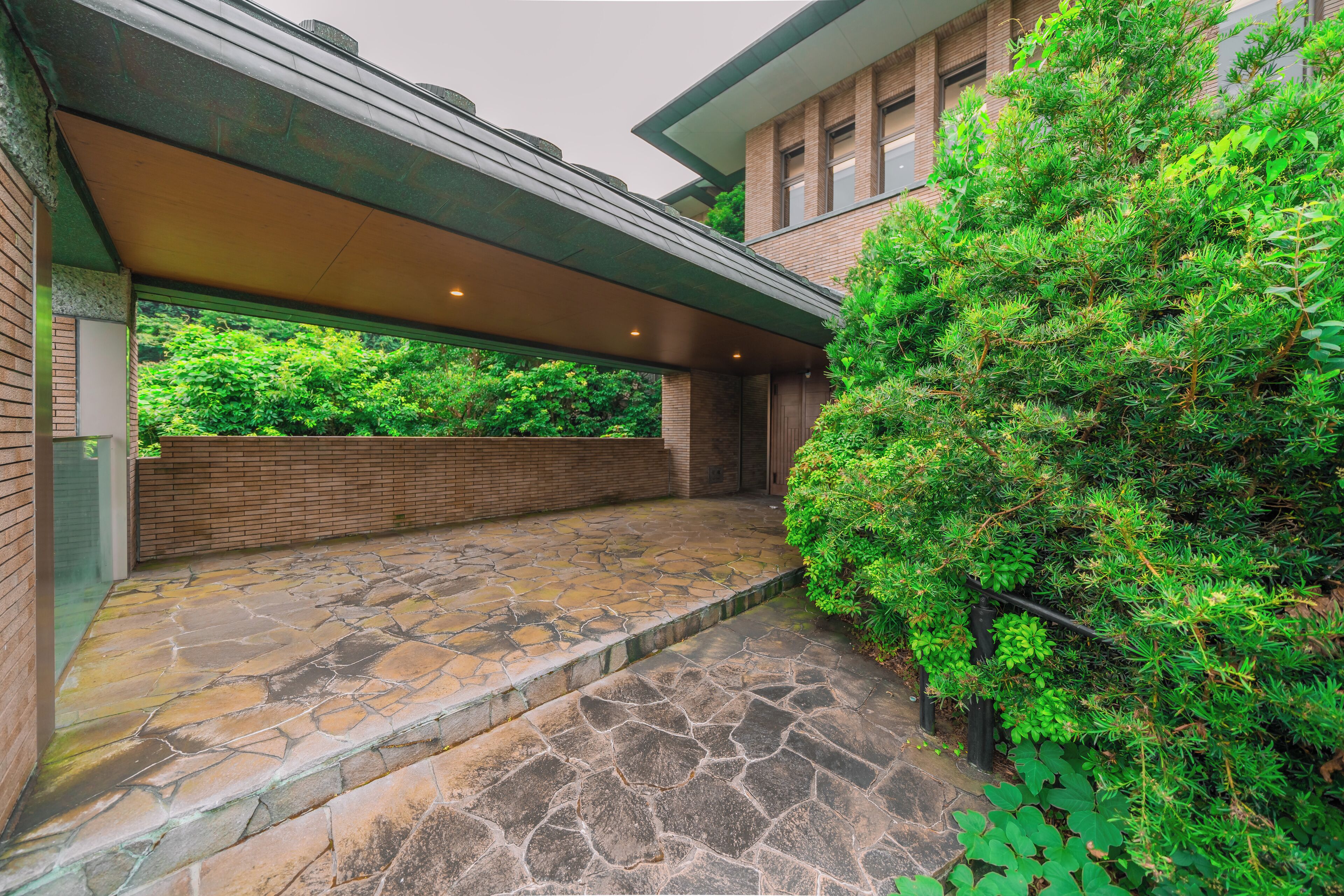 E Joy Inn Atami