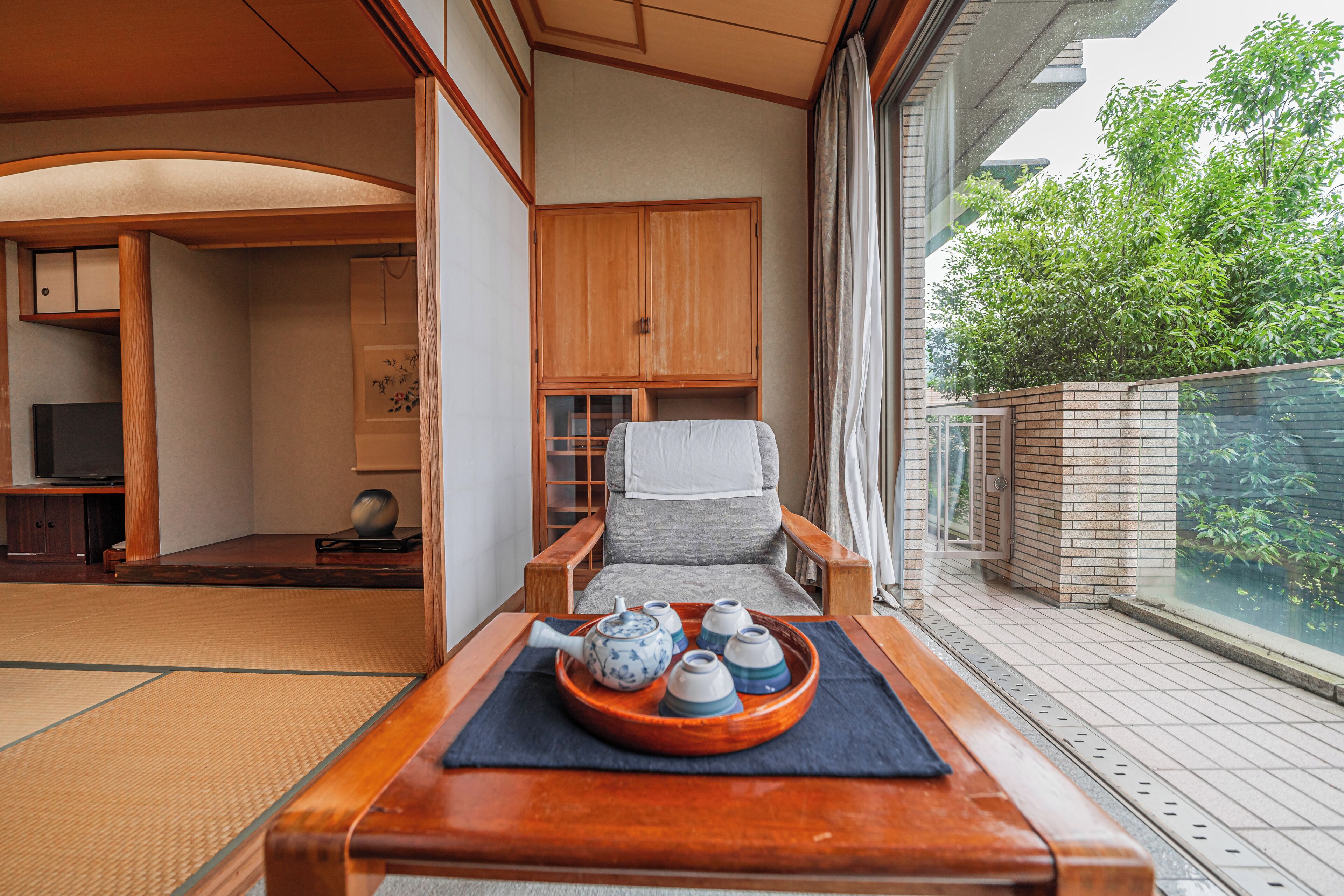 E Joy Inn Atami