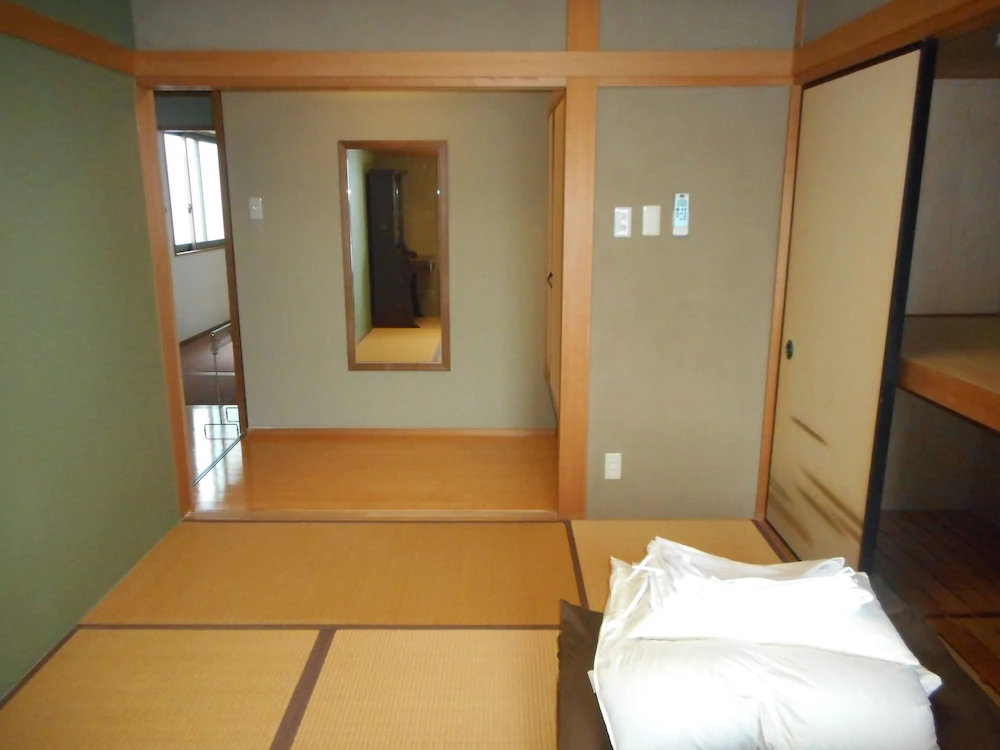 GUEST HOUSE MEGUMI