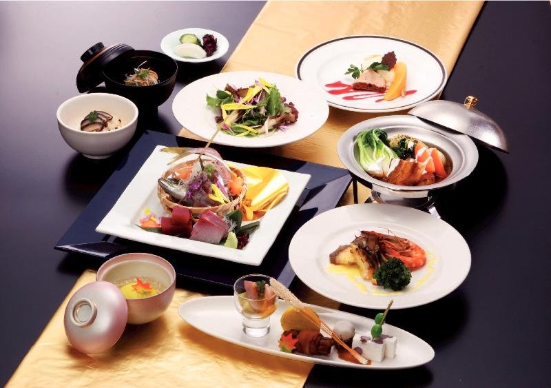 Hotel New Akao & Hotel Royal Wing
