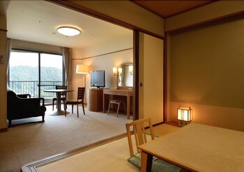 Kanpo No Yado Atami Honkan