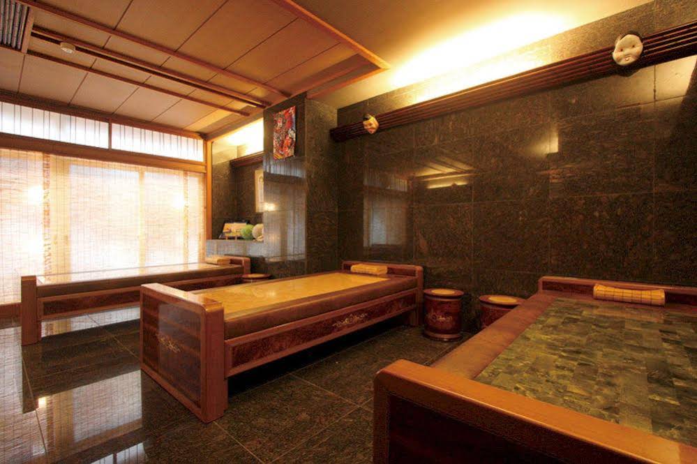 Awara Grand Hotel