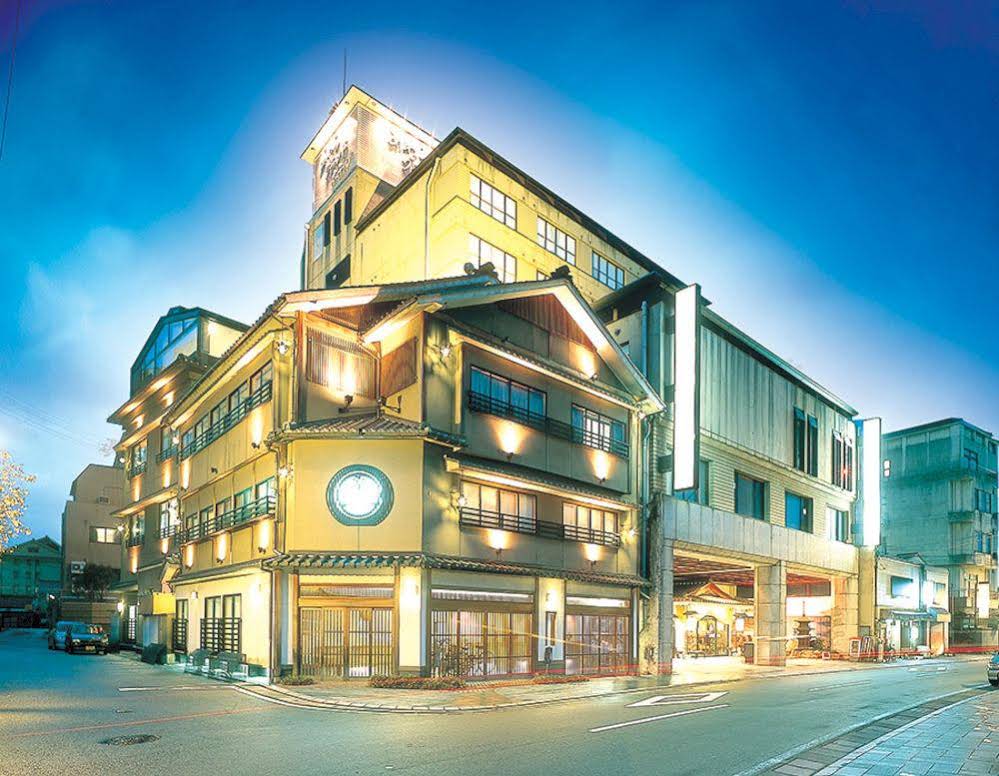 Awara Grand Hotel