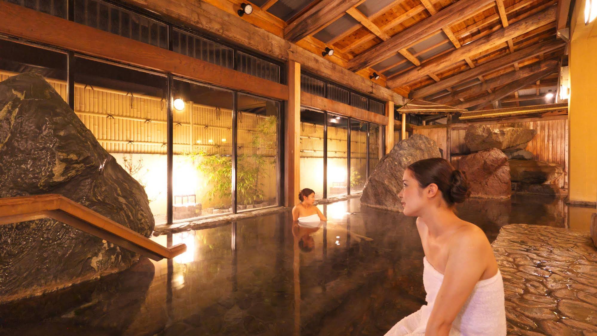 Onsen Yuraku