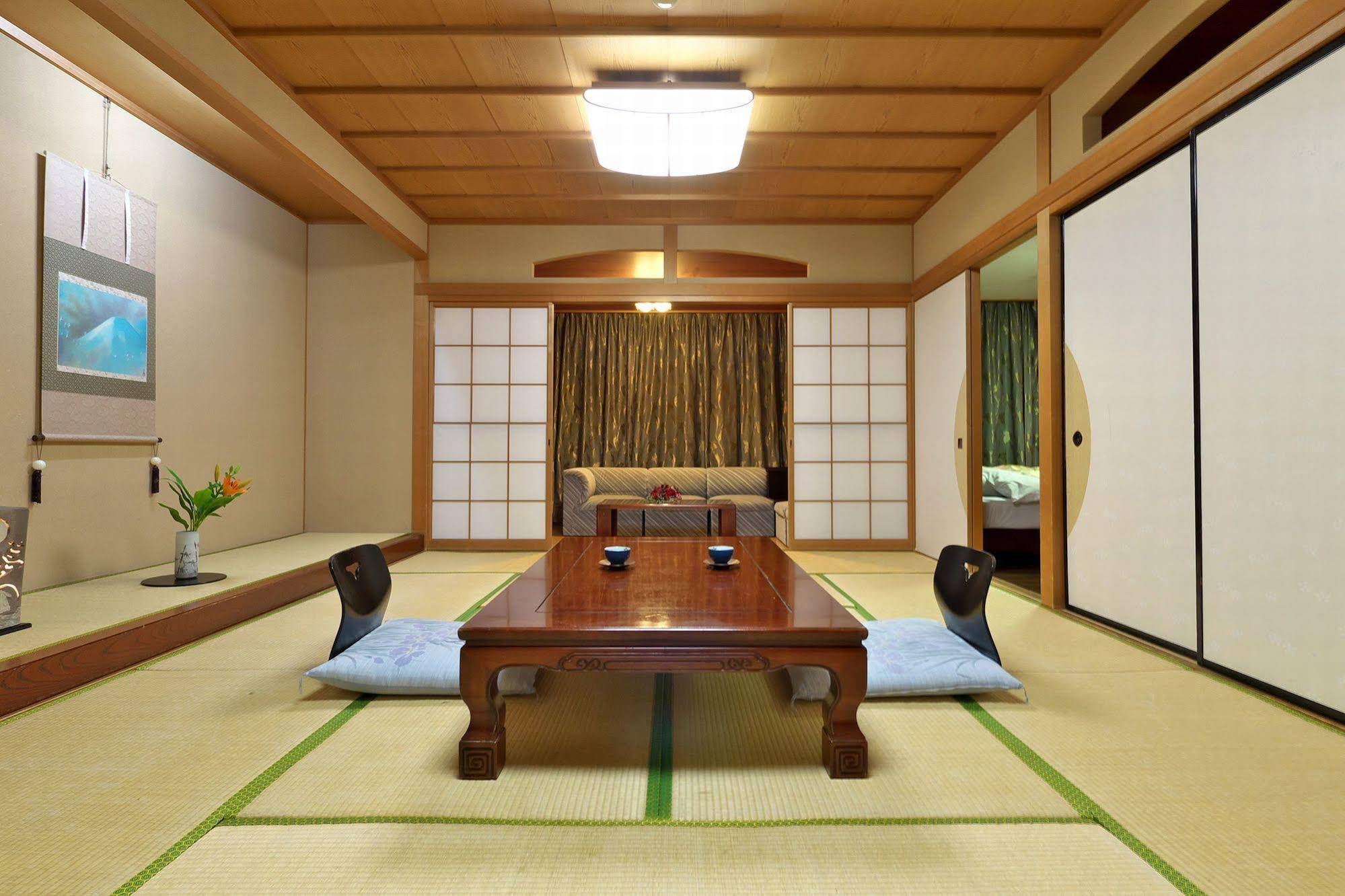Onsen Yuraku