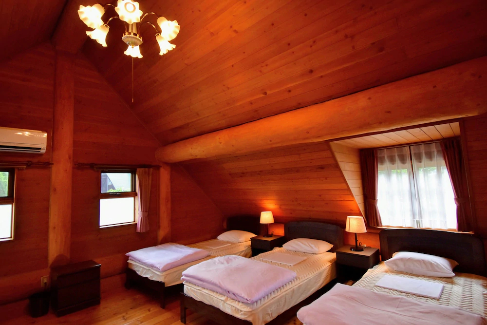 Canadian Log Cottage Takitaro