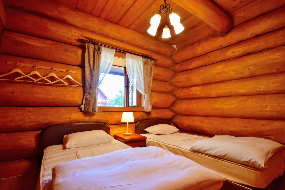 Canadian Log Cottage Takitaro