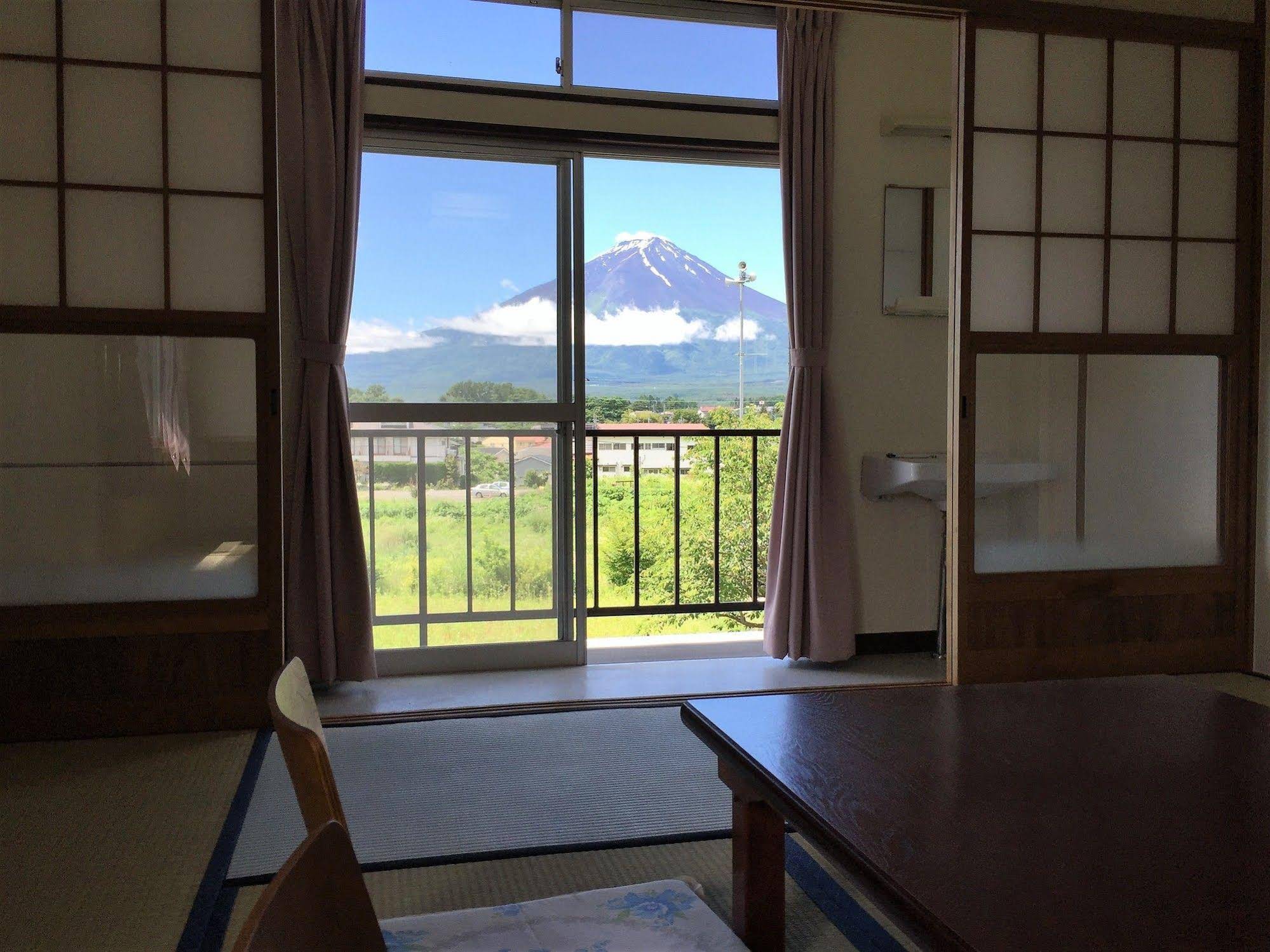 FBH Fuji Backpackers Hostel