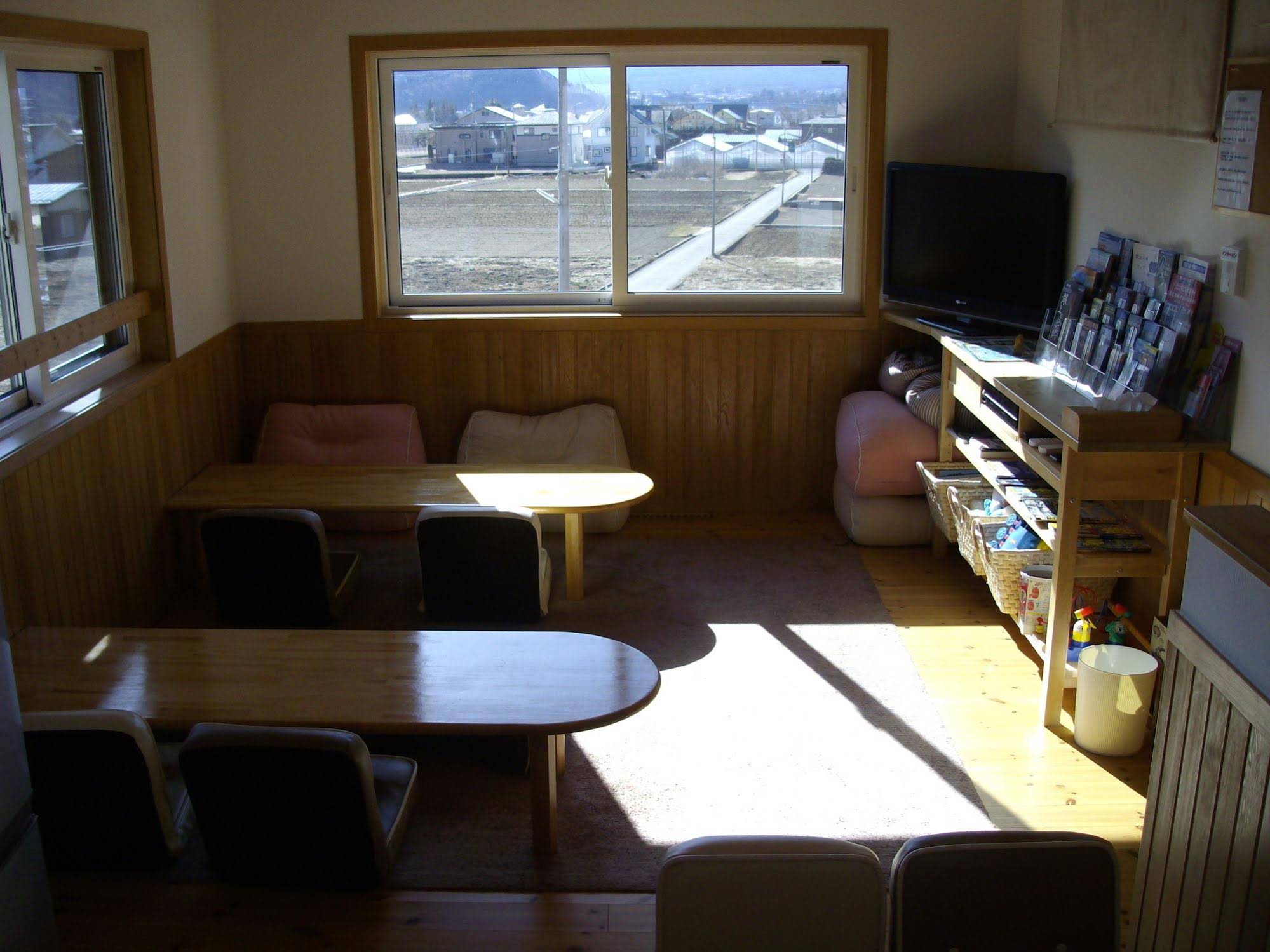 Lodge Orange Cabin