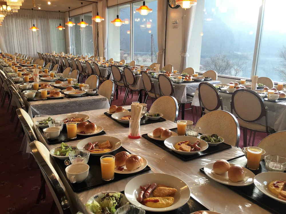 Shoji Lake Hotel