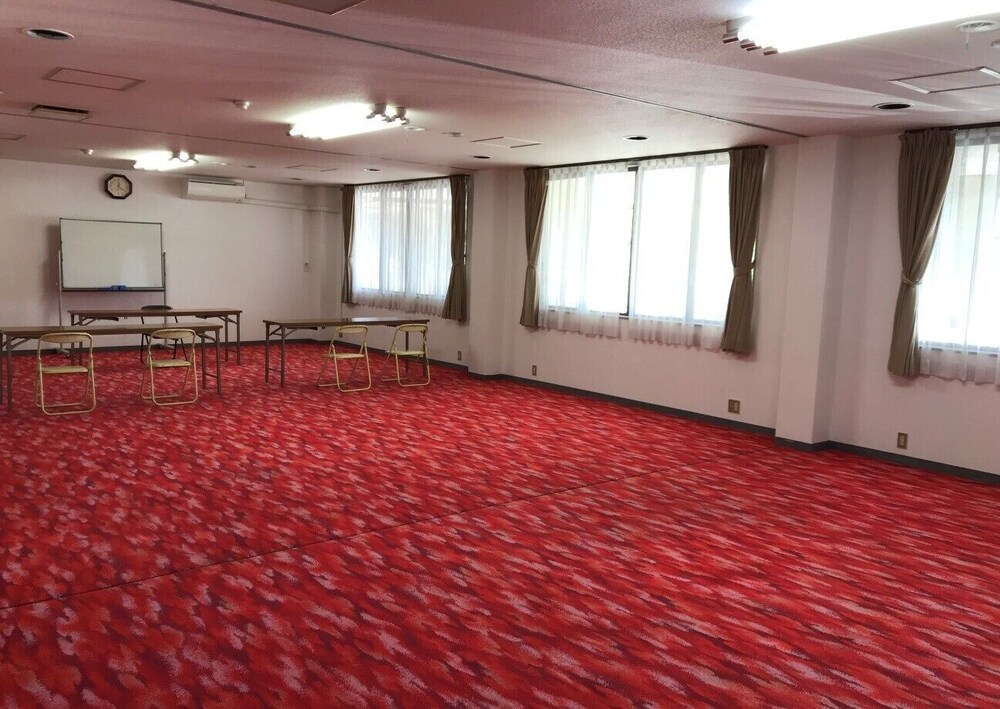 Shoji Lake Hotel