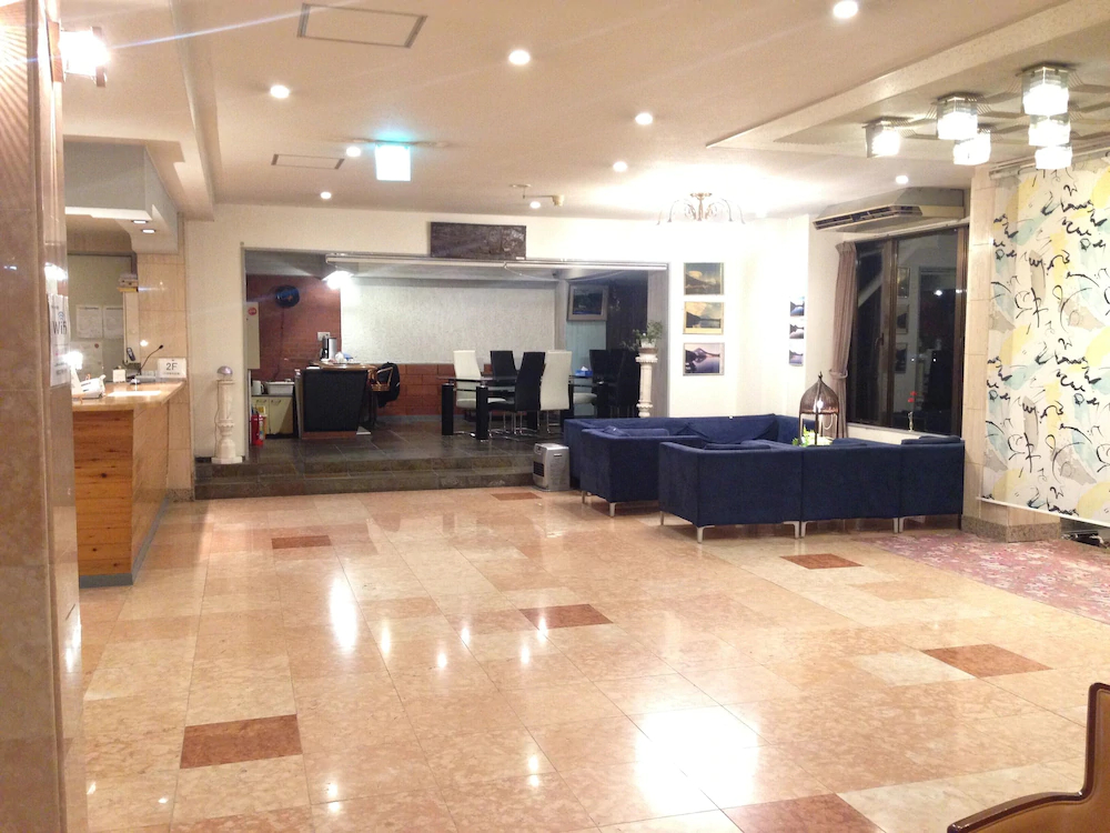 Shoji Lake Hotel