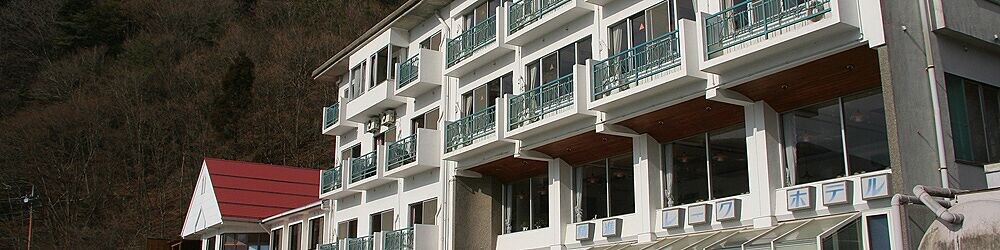 Shoji Lake Hotel