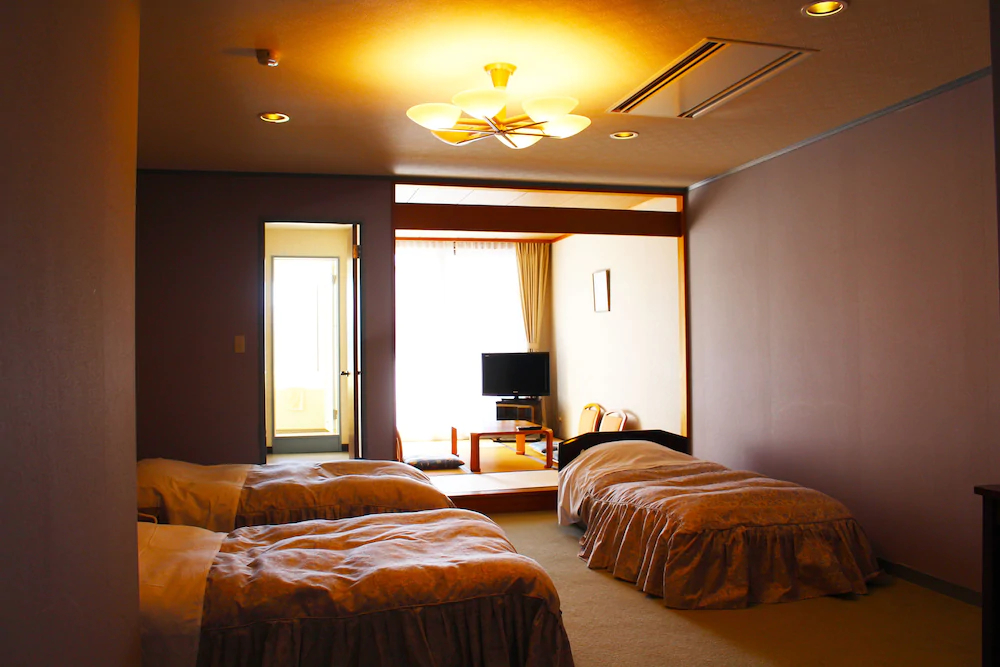 Shoji Mount Hotel