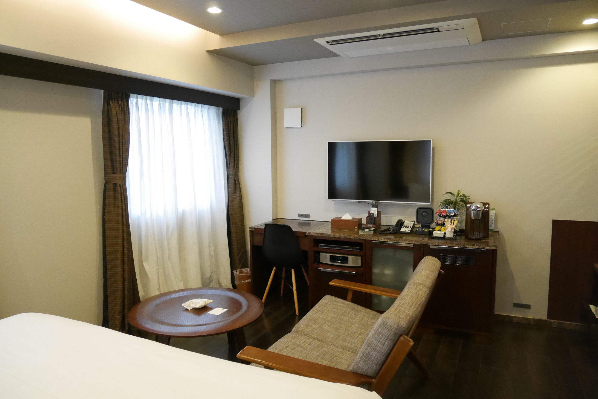 Breath Hotel