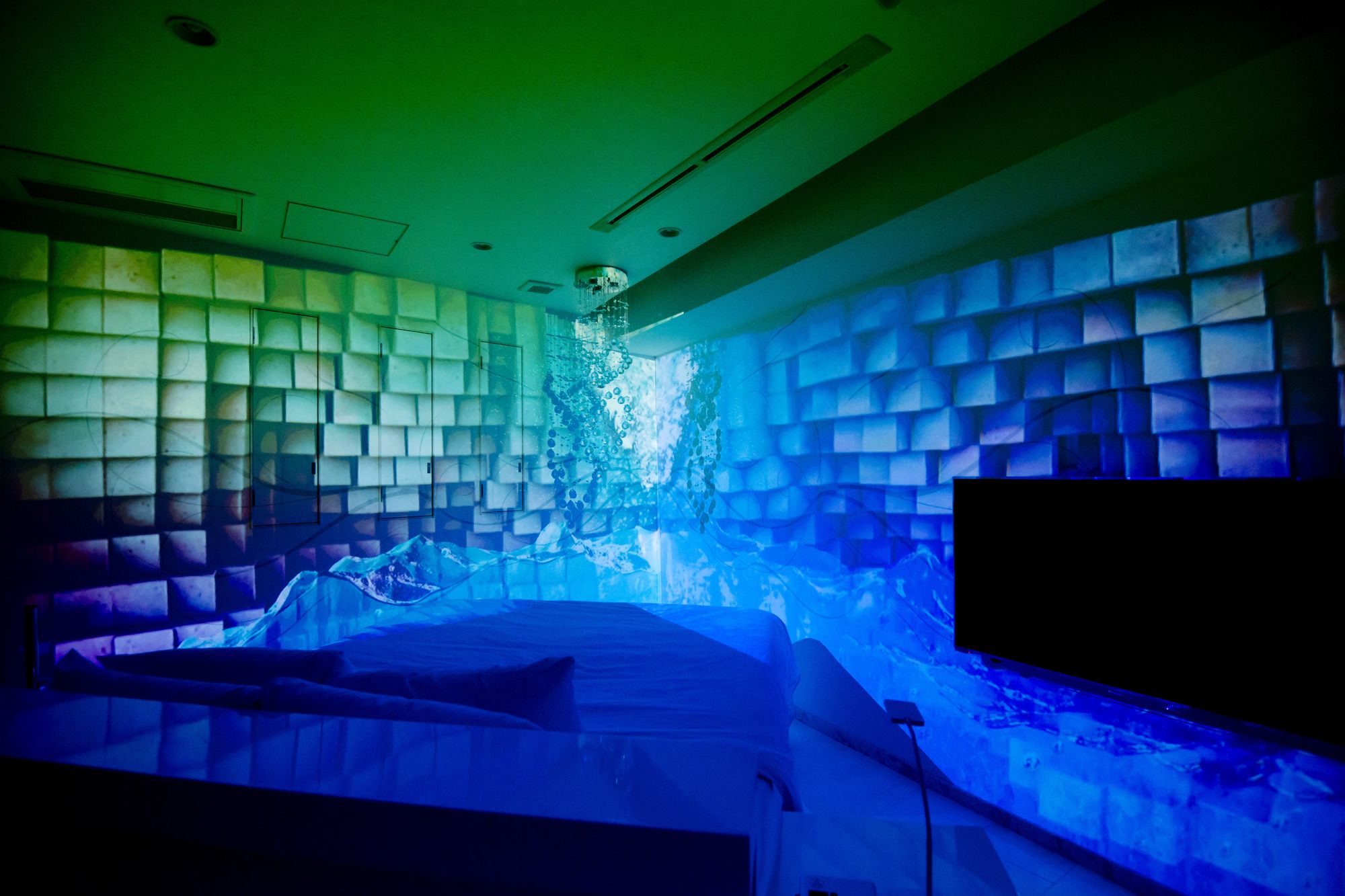 Breath Hotel