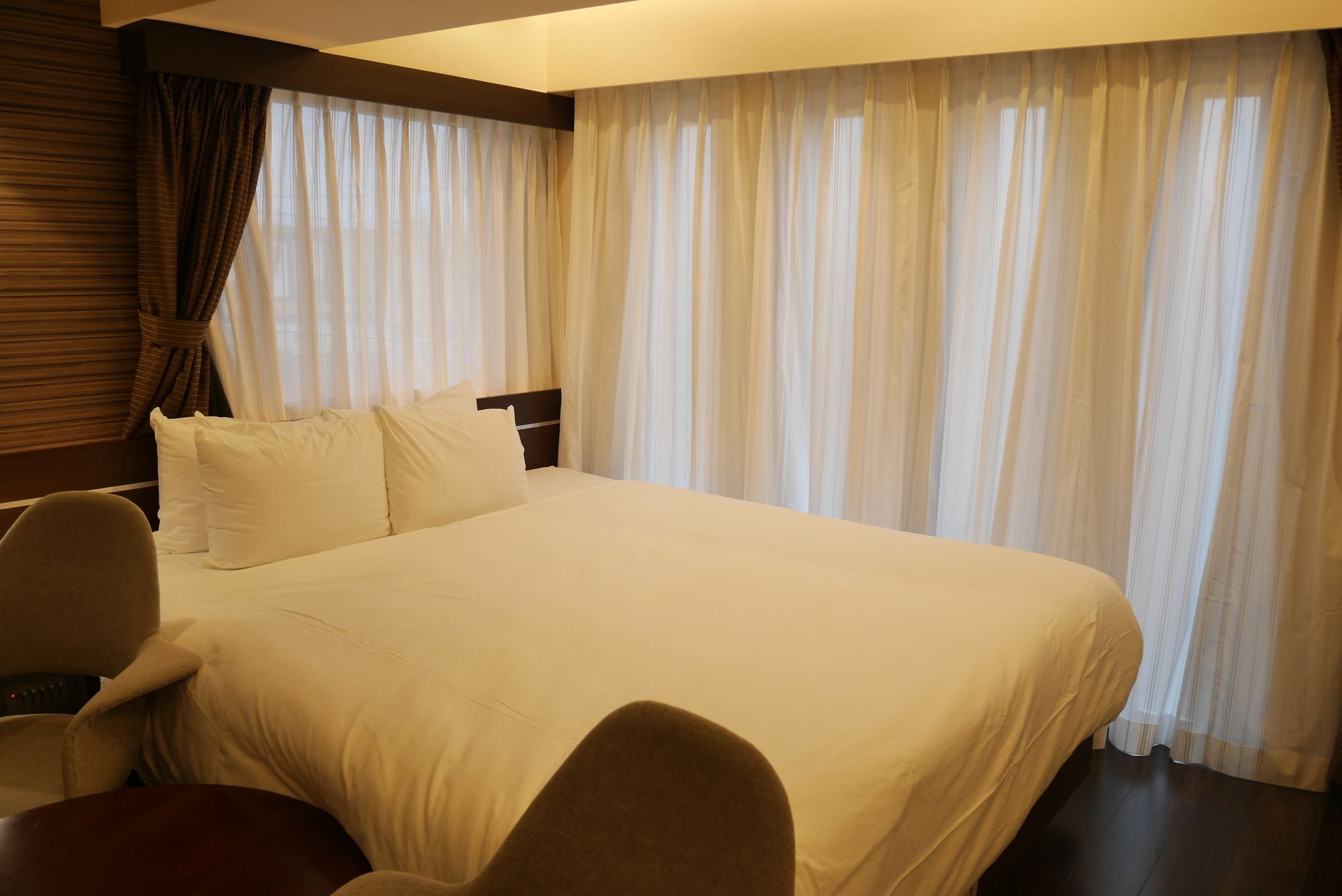 Breath Hotel