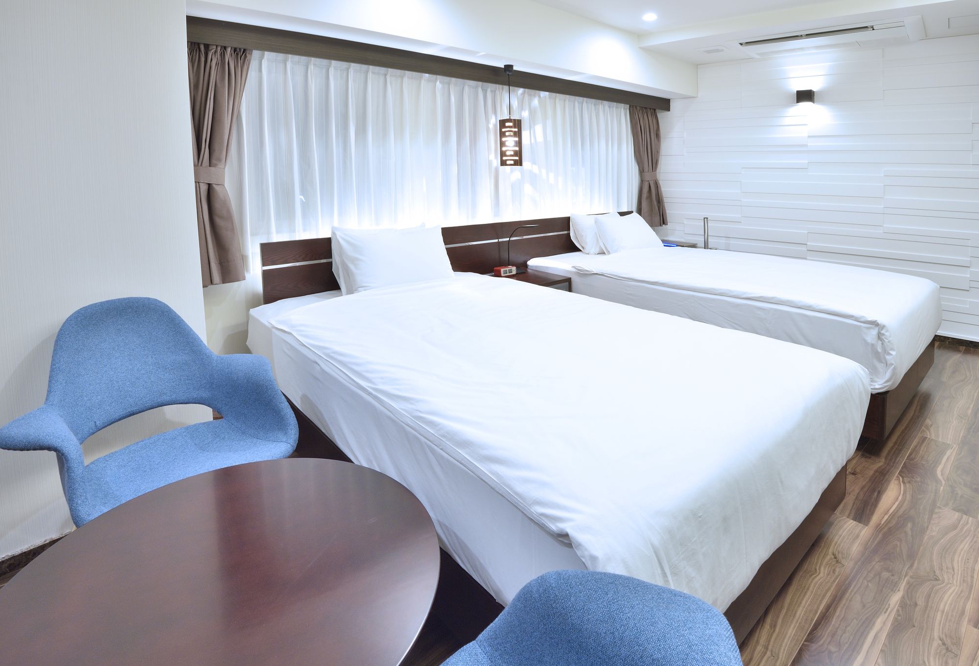 Breath Hotel