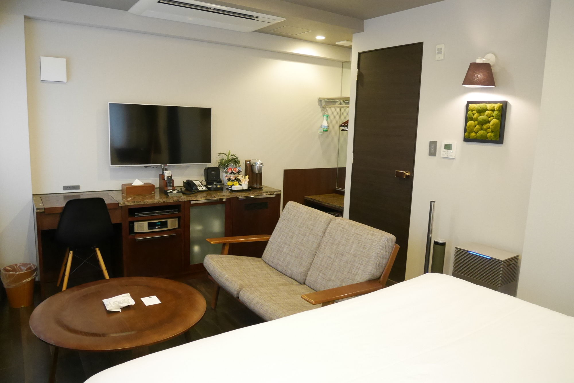 Breath Hotel