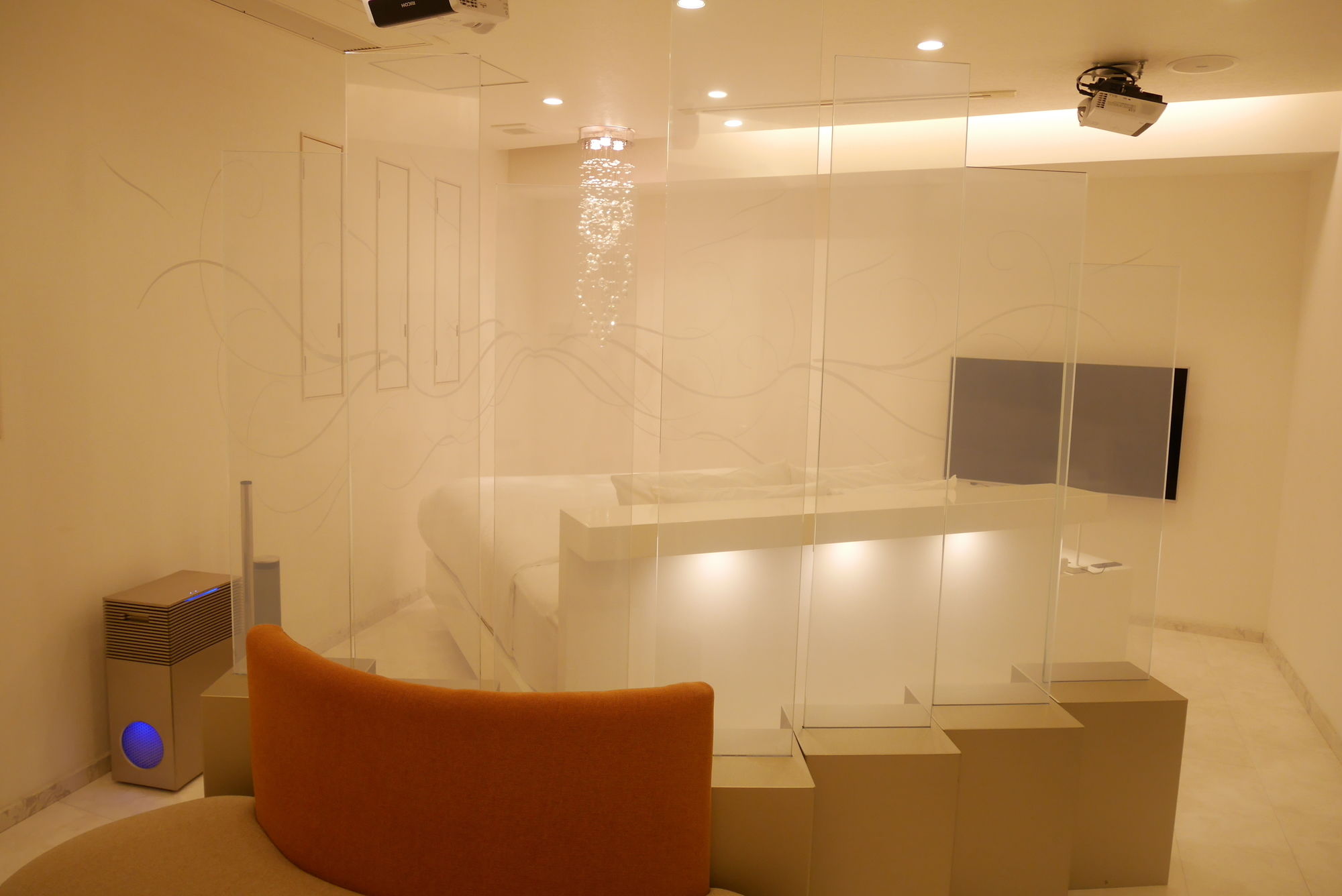 Breath Hotel