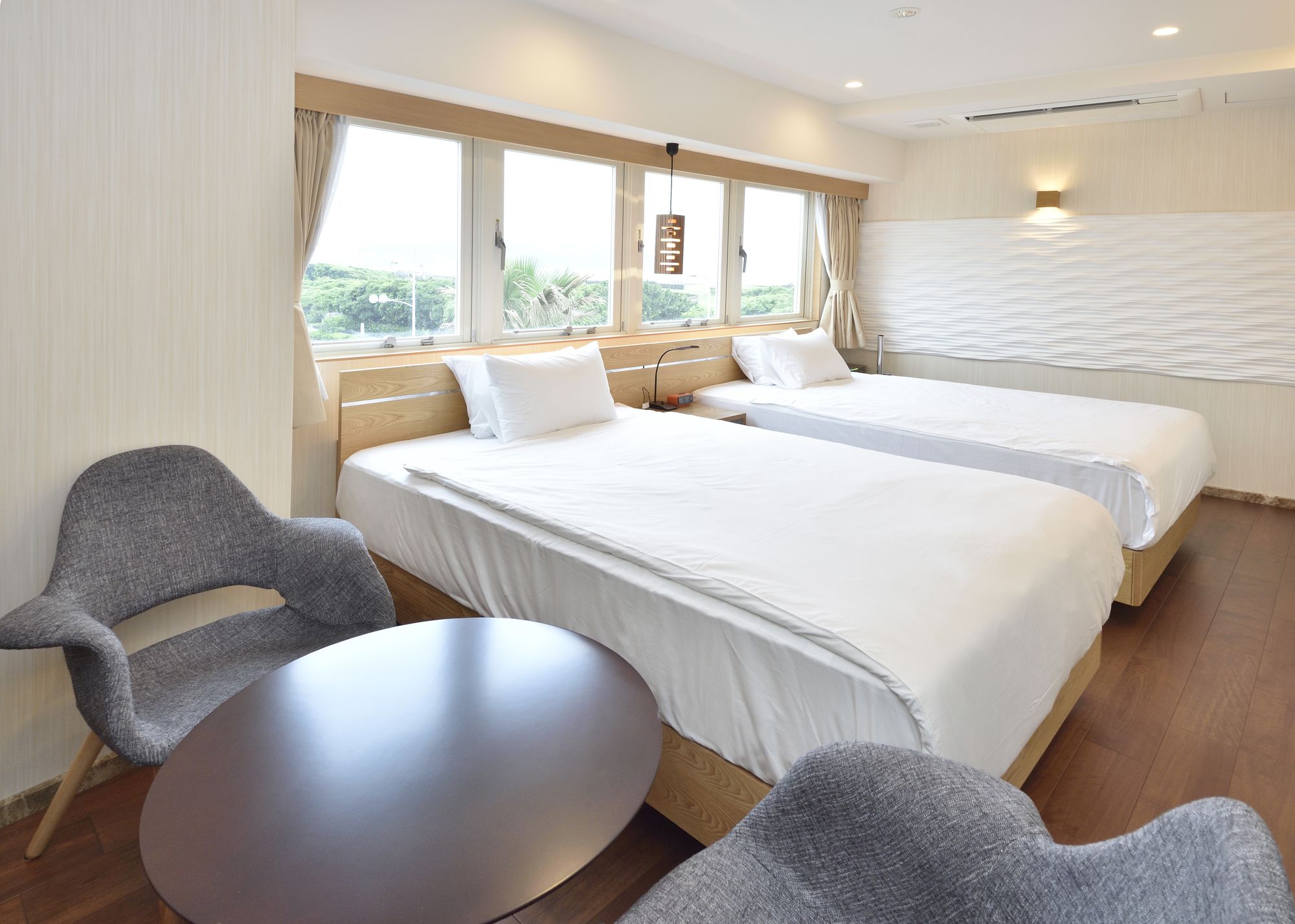 Breath Hotel