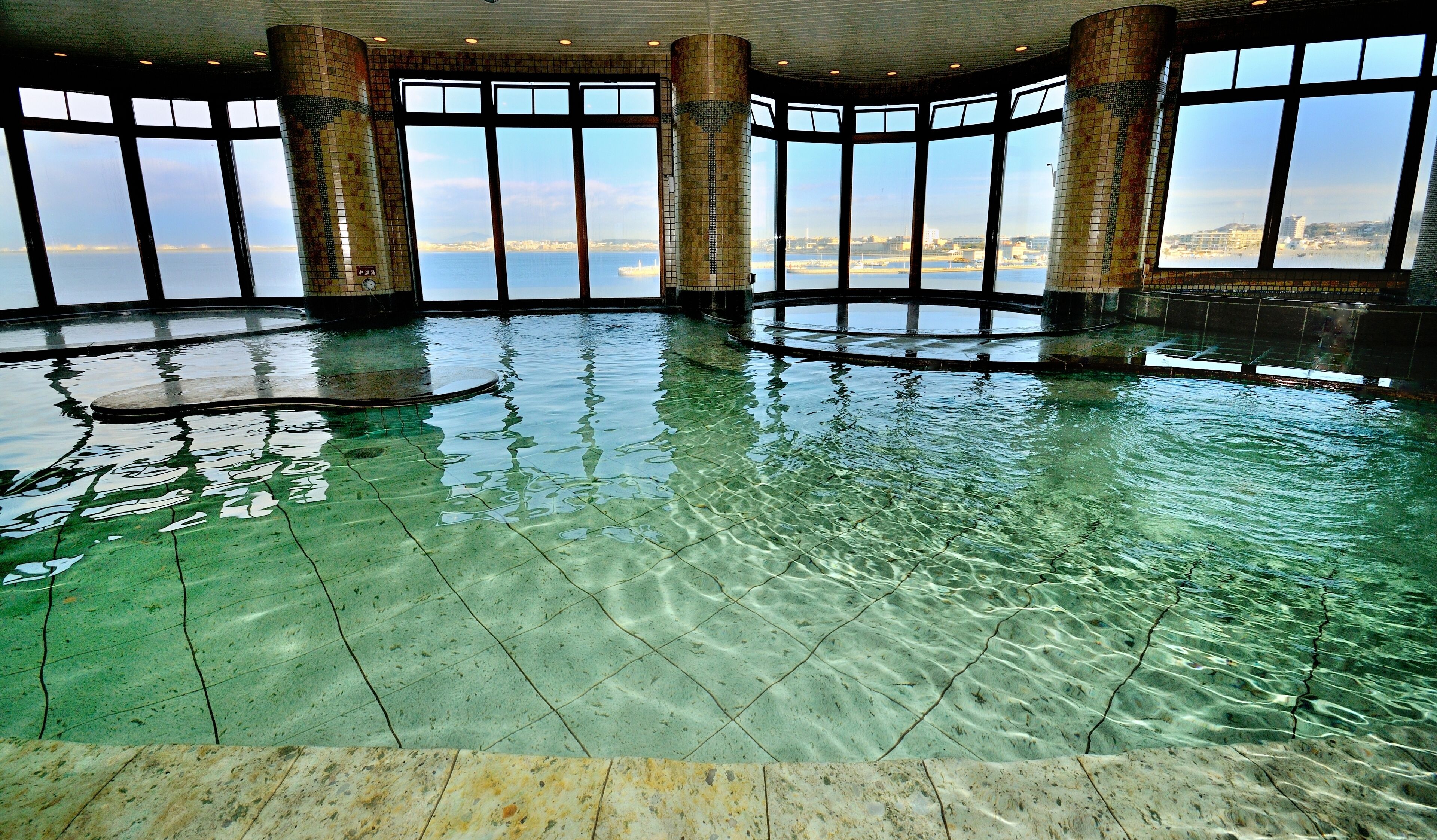 Enoshima Hotel