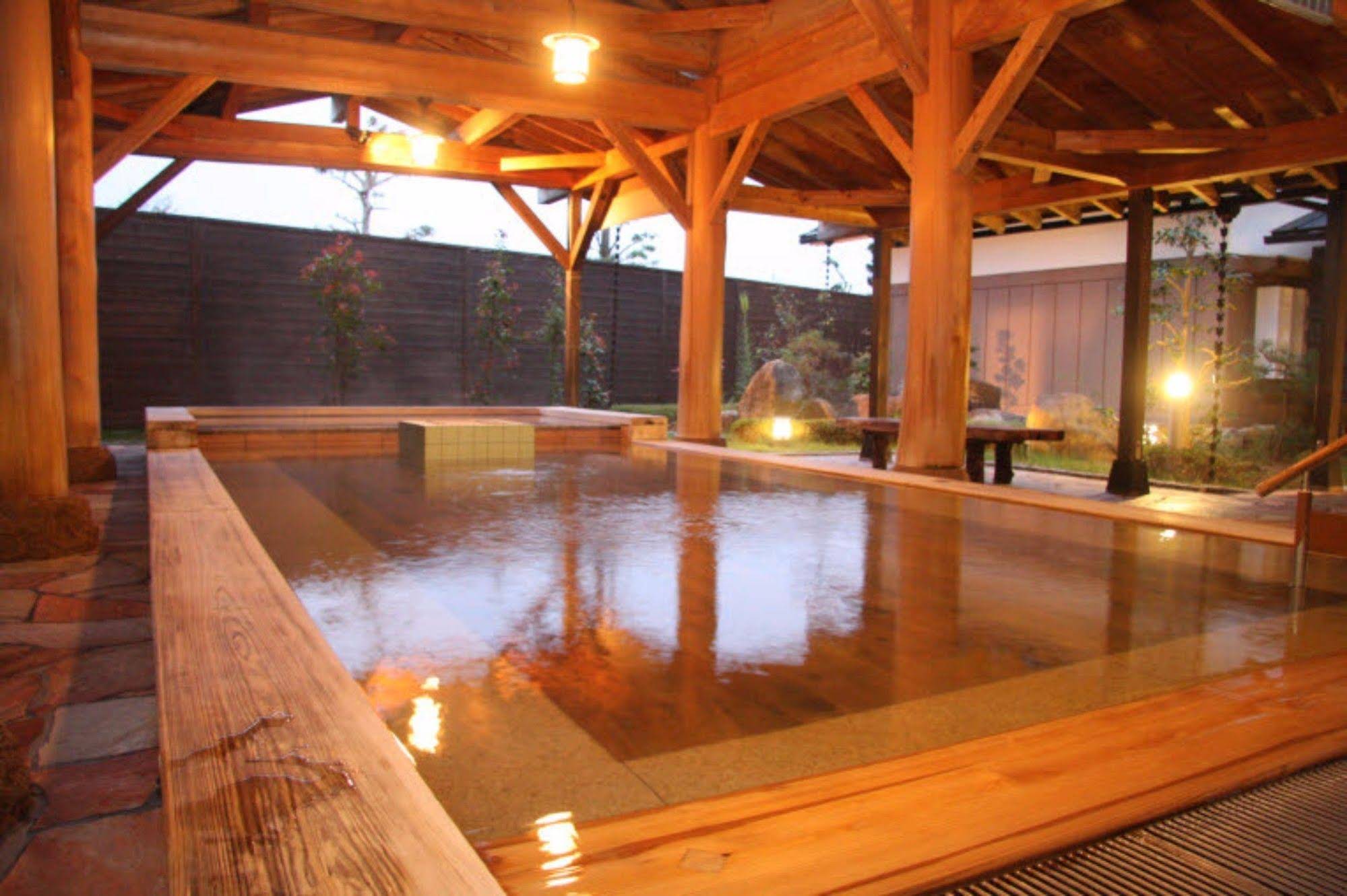 Hotel Royal Hill Fukuchiyama & Spa