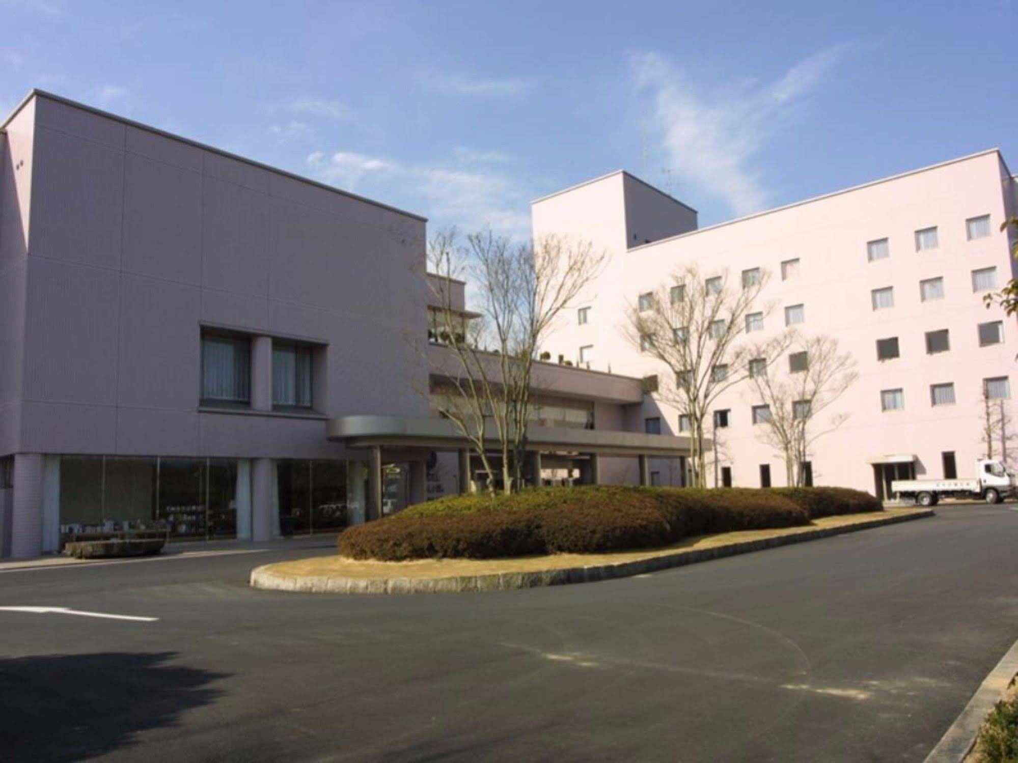 Hotel Royal Hill Fukuchiyama & Spa