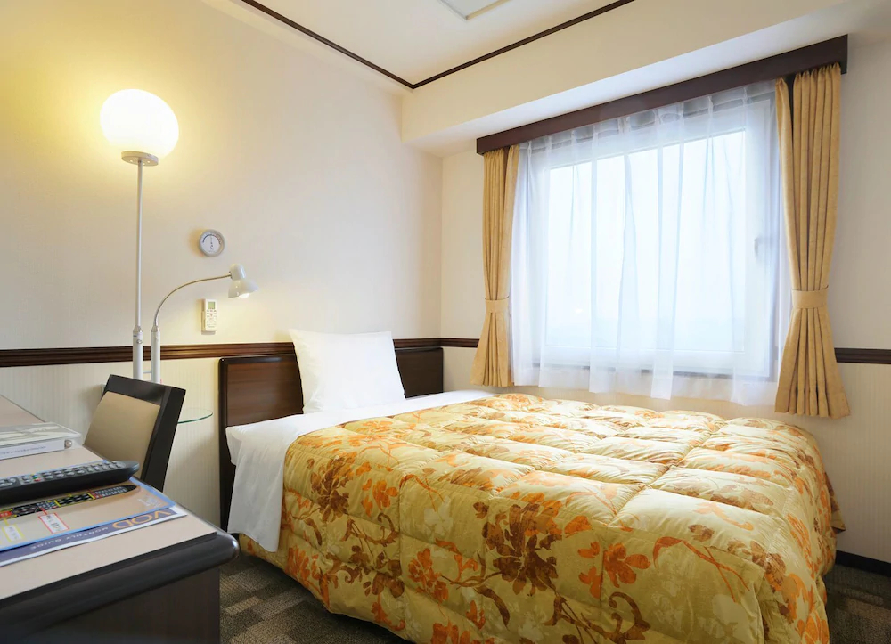 Toyoko Inn Fukuyama-eki Shinkansen Minami-guchi