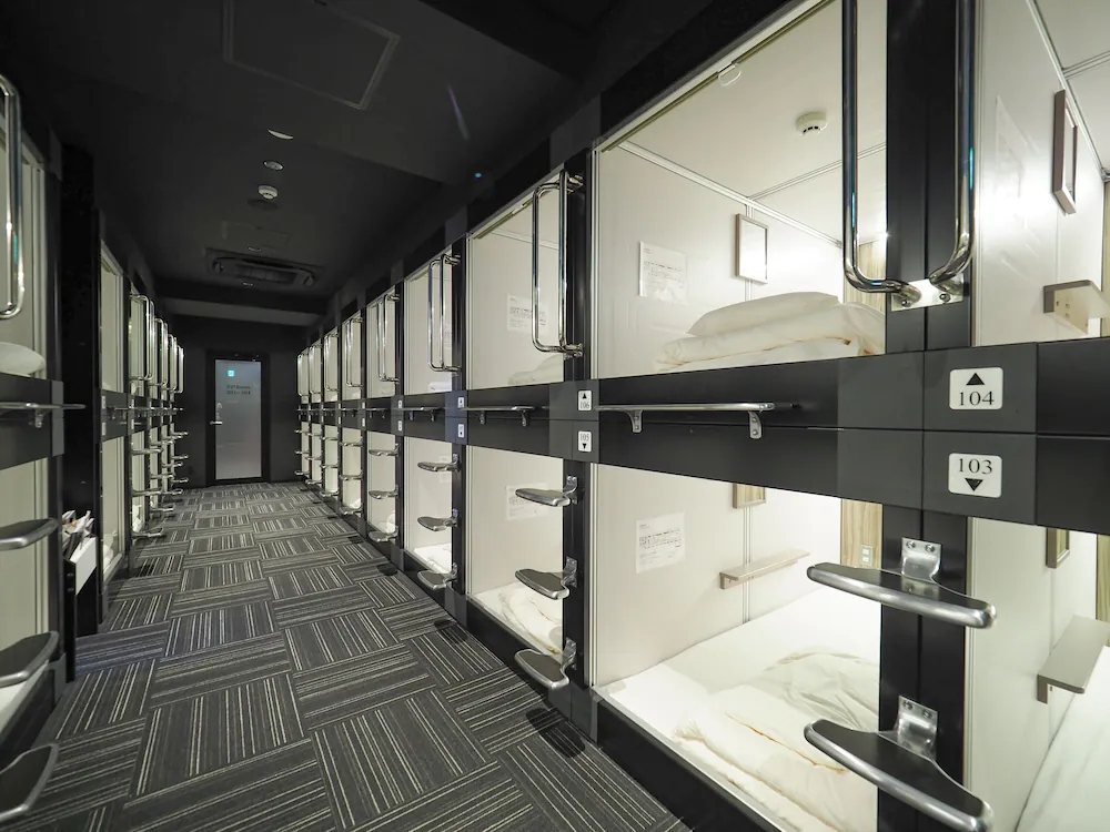 Leo Yu Capsule Hotel Nishi Funabashi