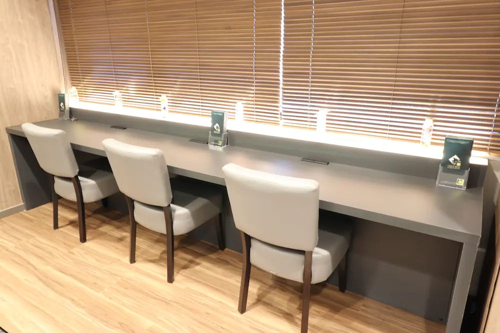 Leo Yu Capsule Hotel Nishi Funabashi