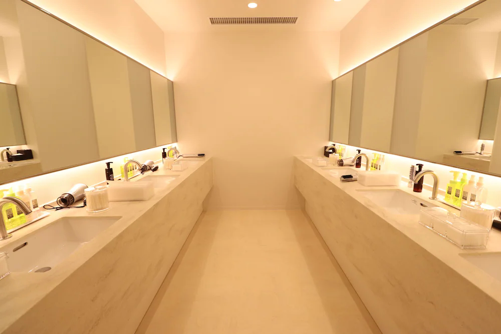 Leo Yu Capsule Hotel Nishi Funabashi