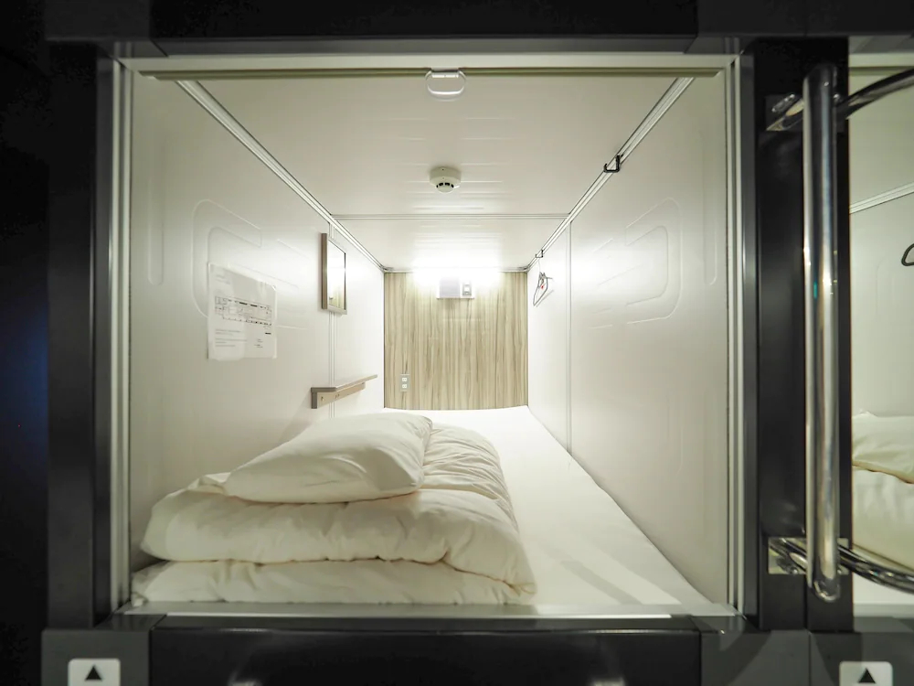 Leo Yu Capsule Hotel Nishi Funabashi