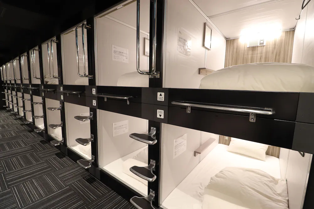 Leo Yu Capsule Hotel Nishi Funabashi