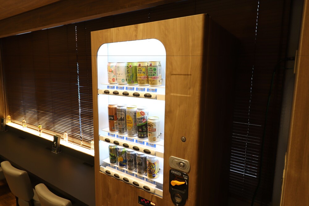 Leo Yu Capsule Hotel Nishi Funabashi