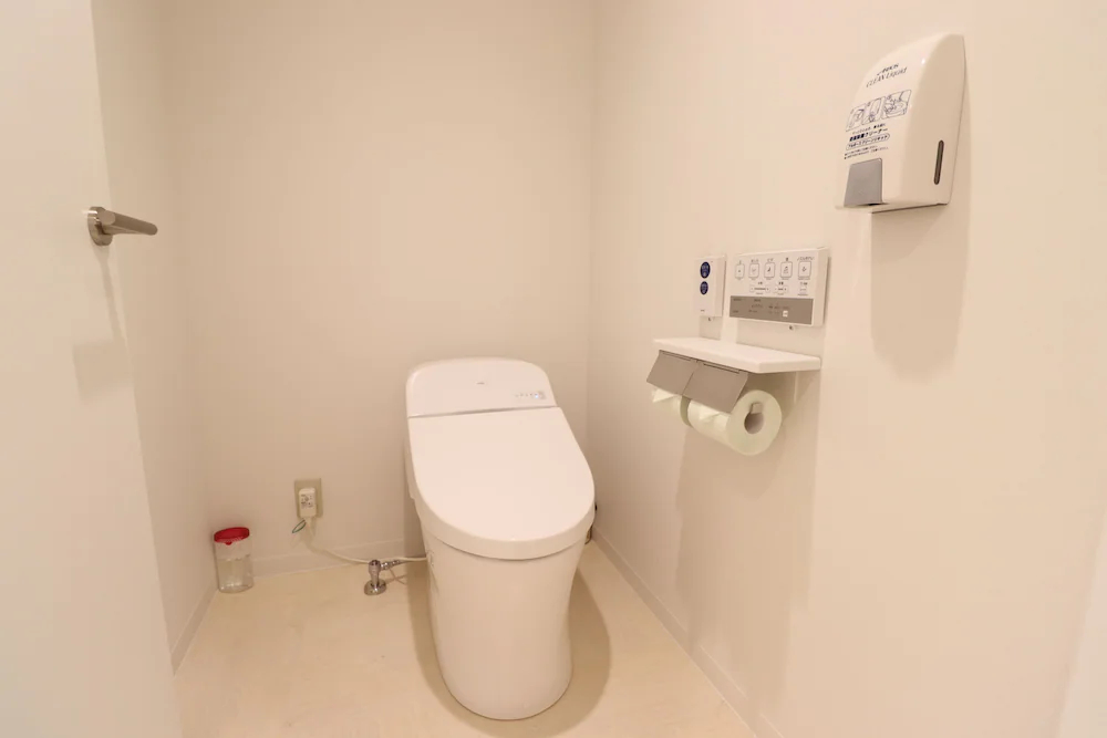 Leo Yu Capsule Hotel Nishi Funabashi