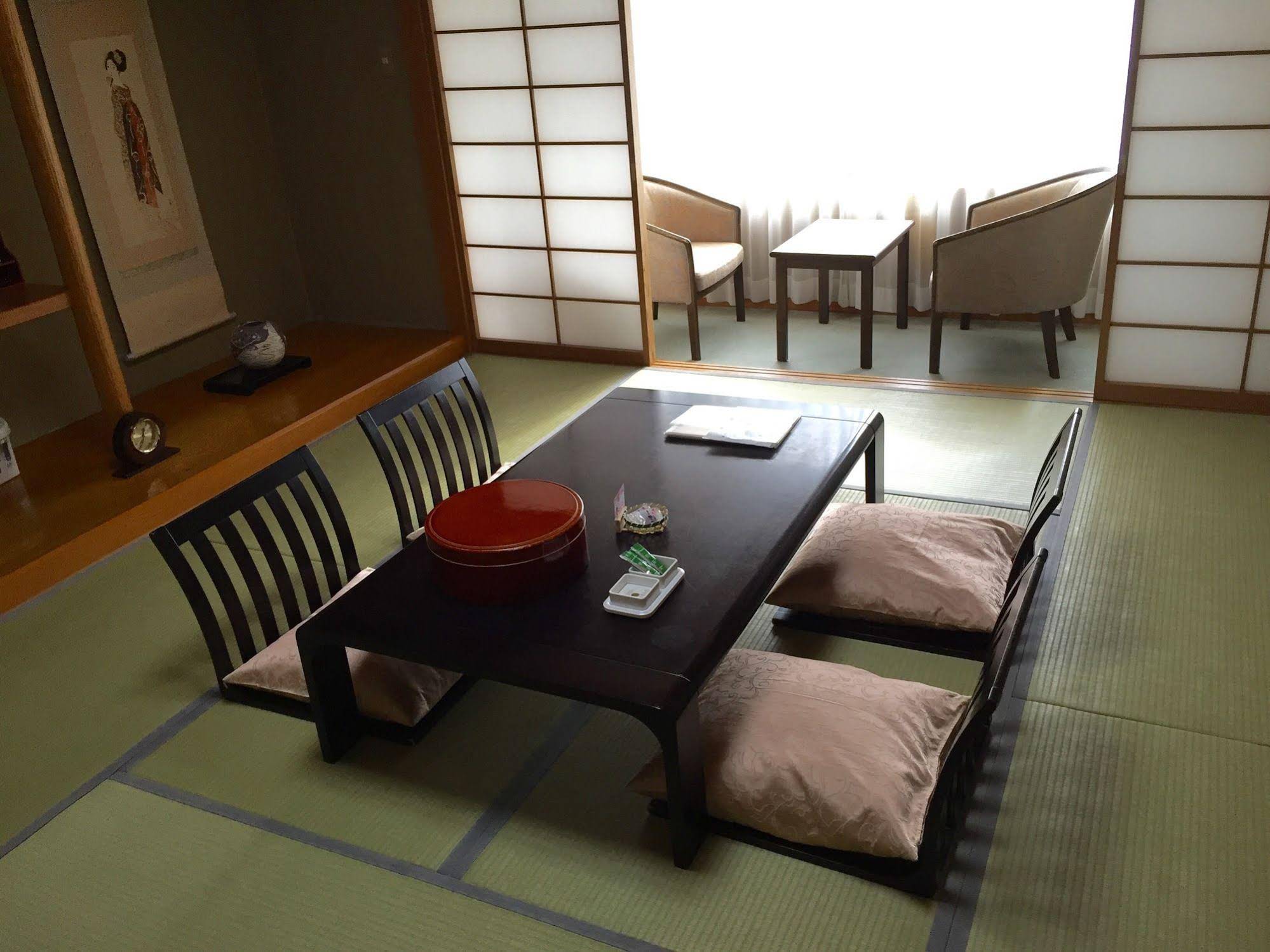 Breezbay Hotel & Resort Gero