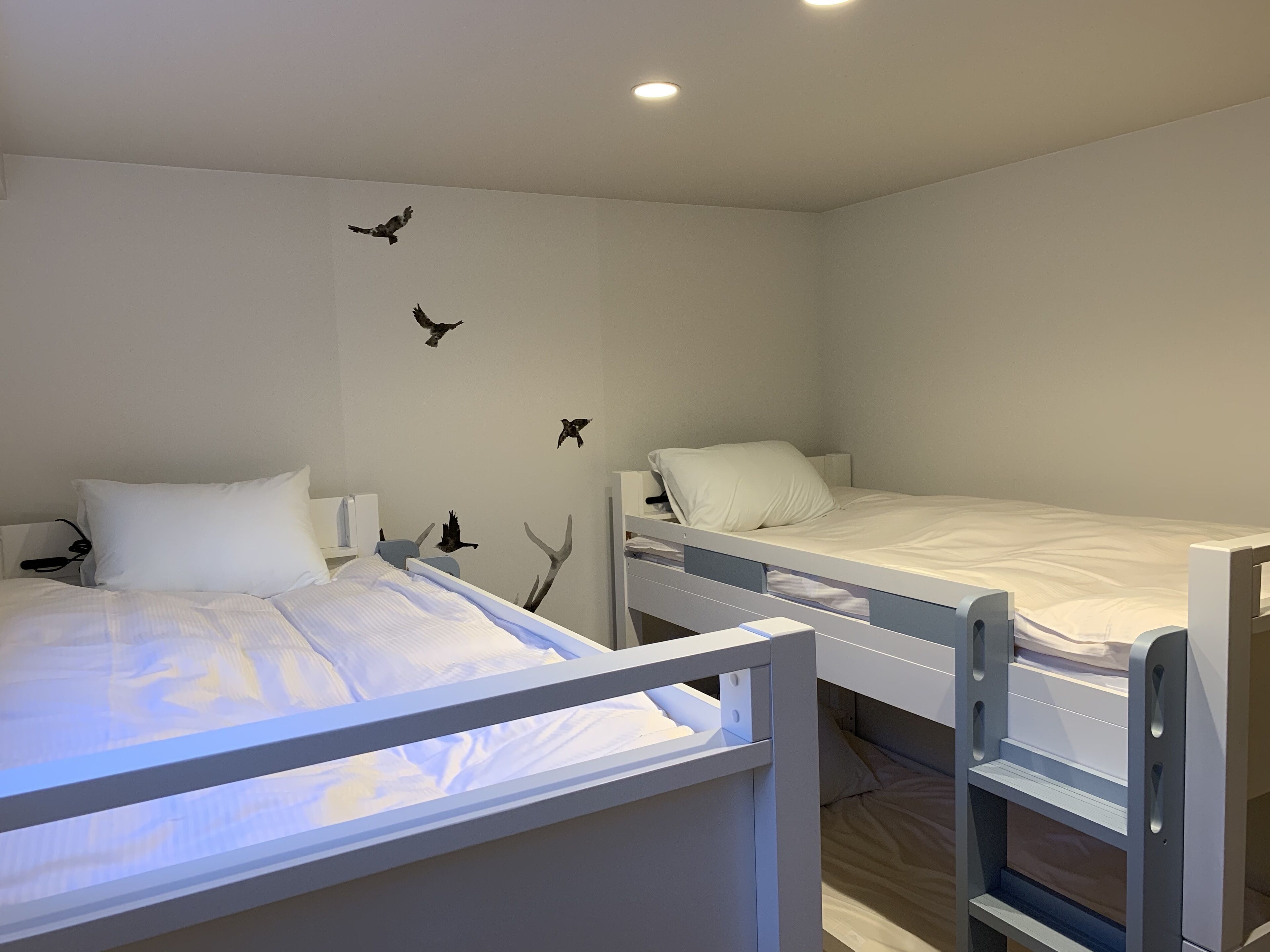 Kairos by the Mountain