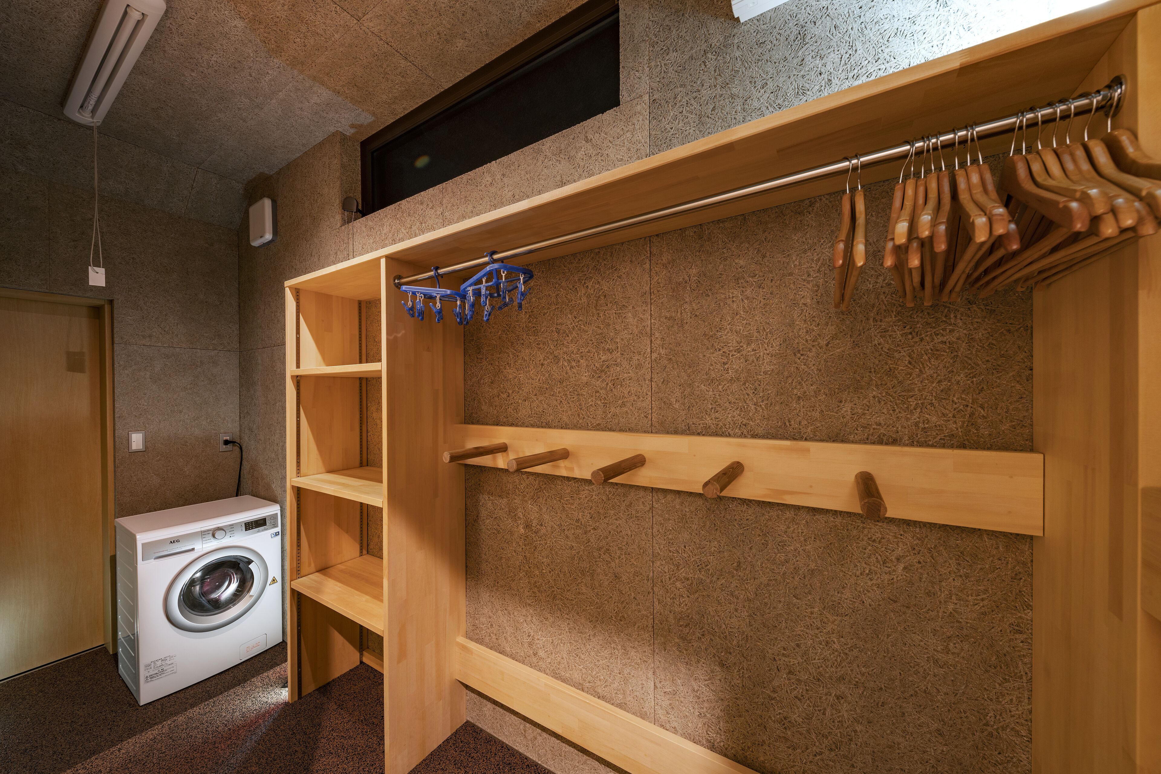 Kairos by the Mountain